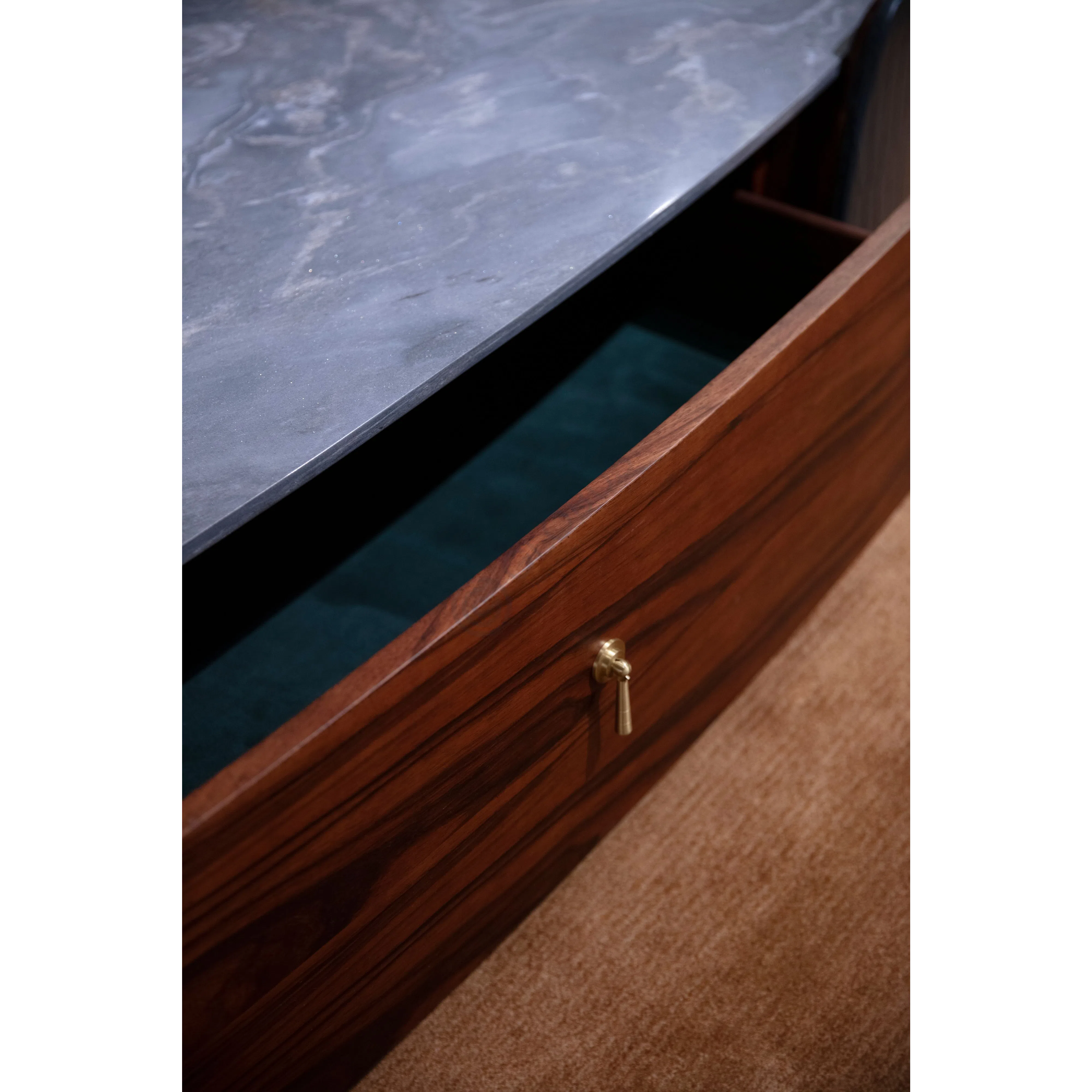 Журнальный столик Cladus