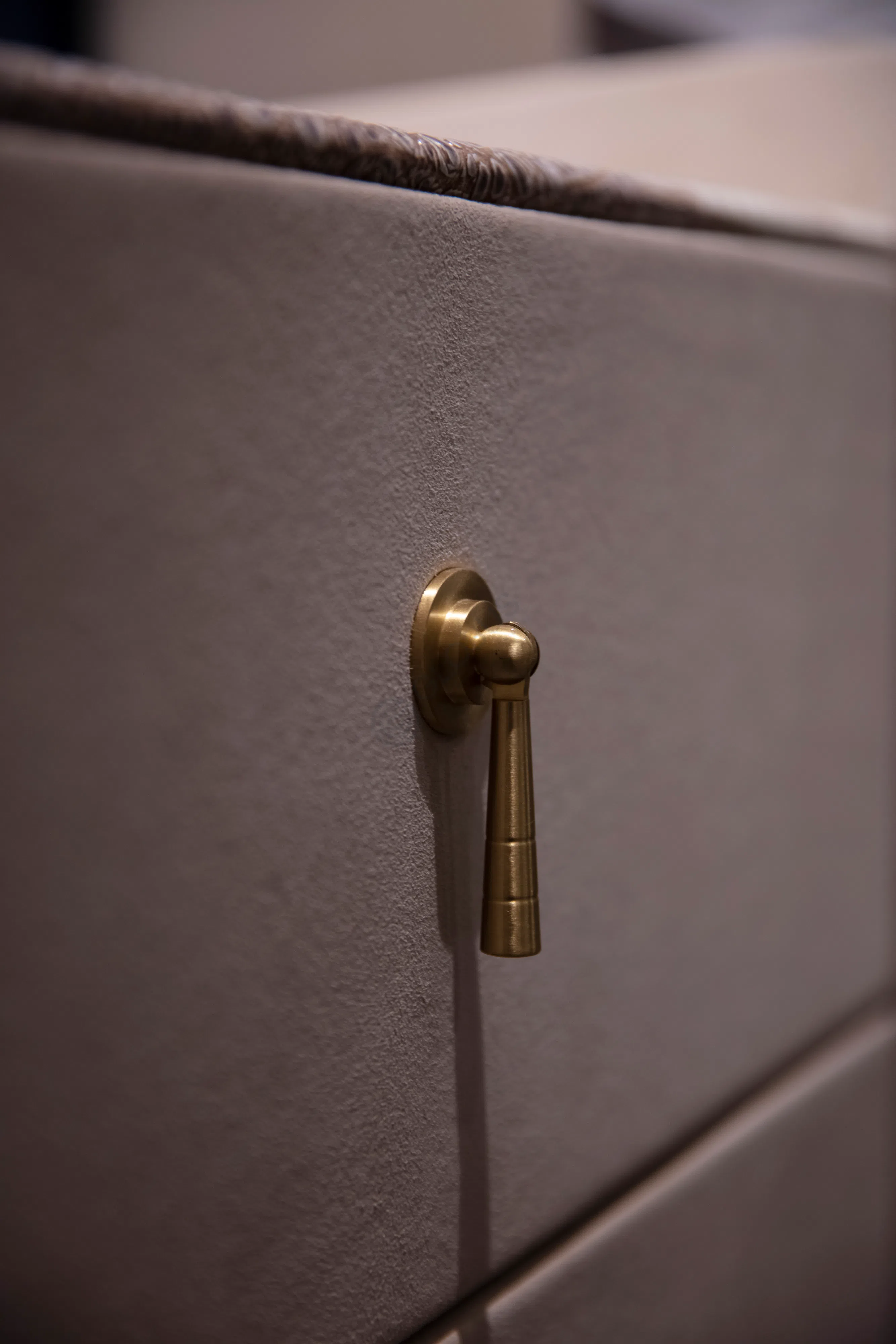 Прикроватная тумба Kalindi