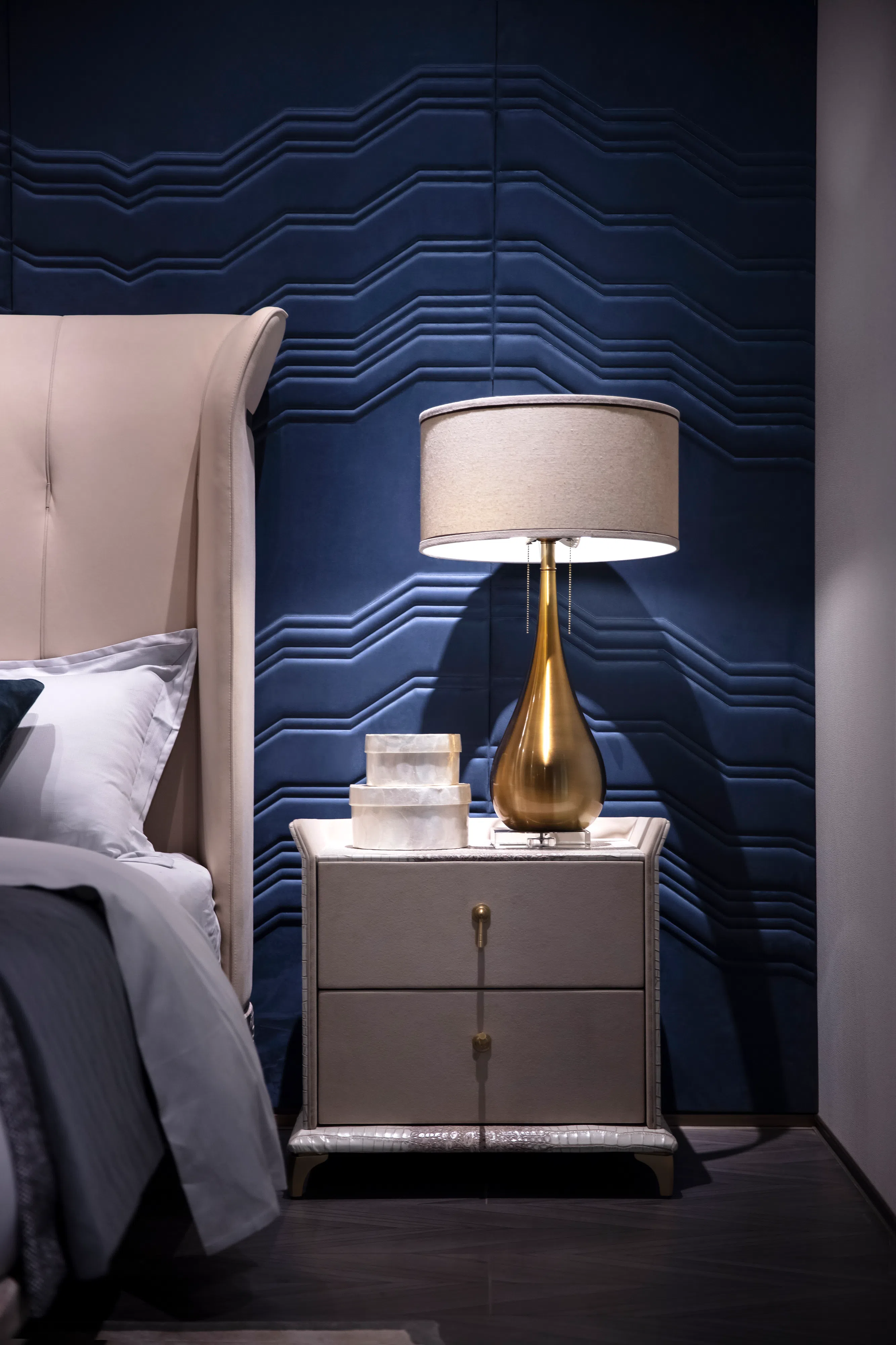 Прикроватная тумба Kalindi