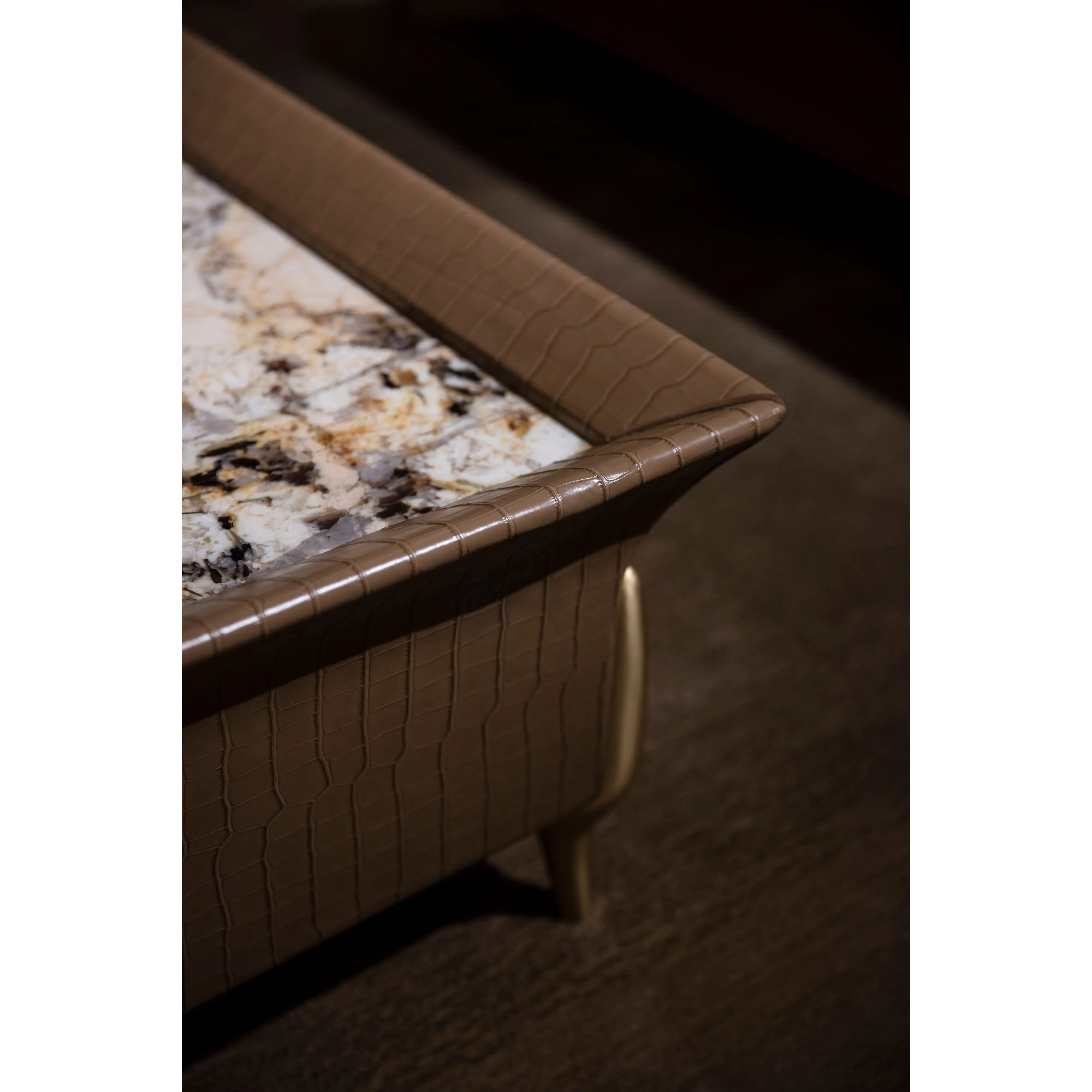 Журнальный столик Bucanica