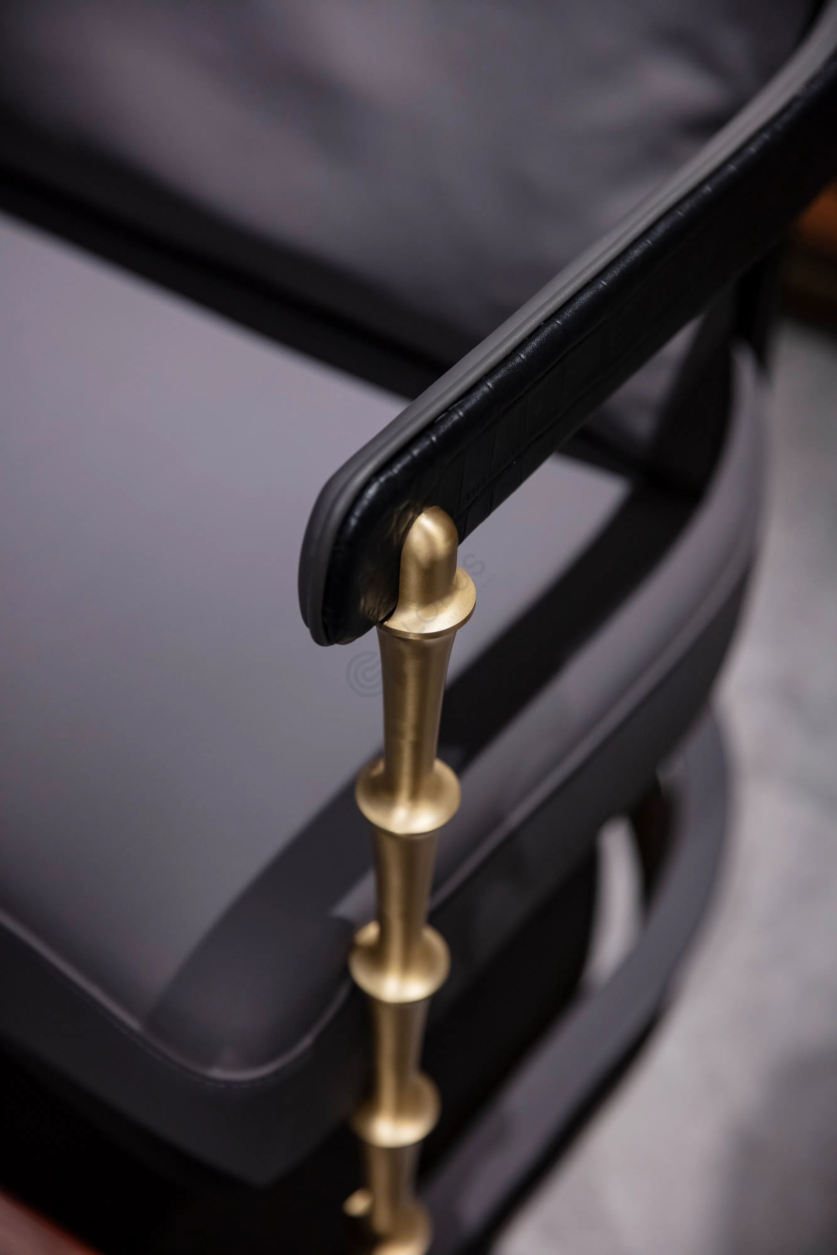 Кресло Vinifer