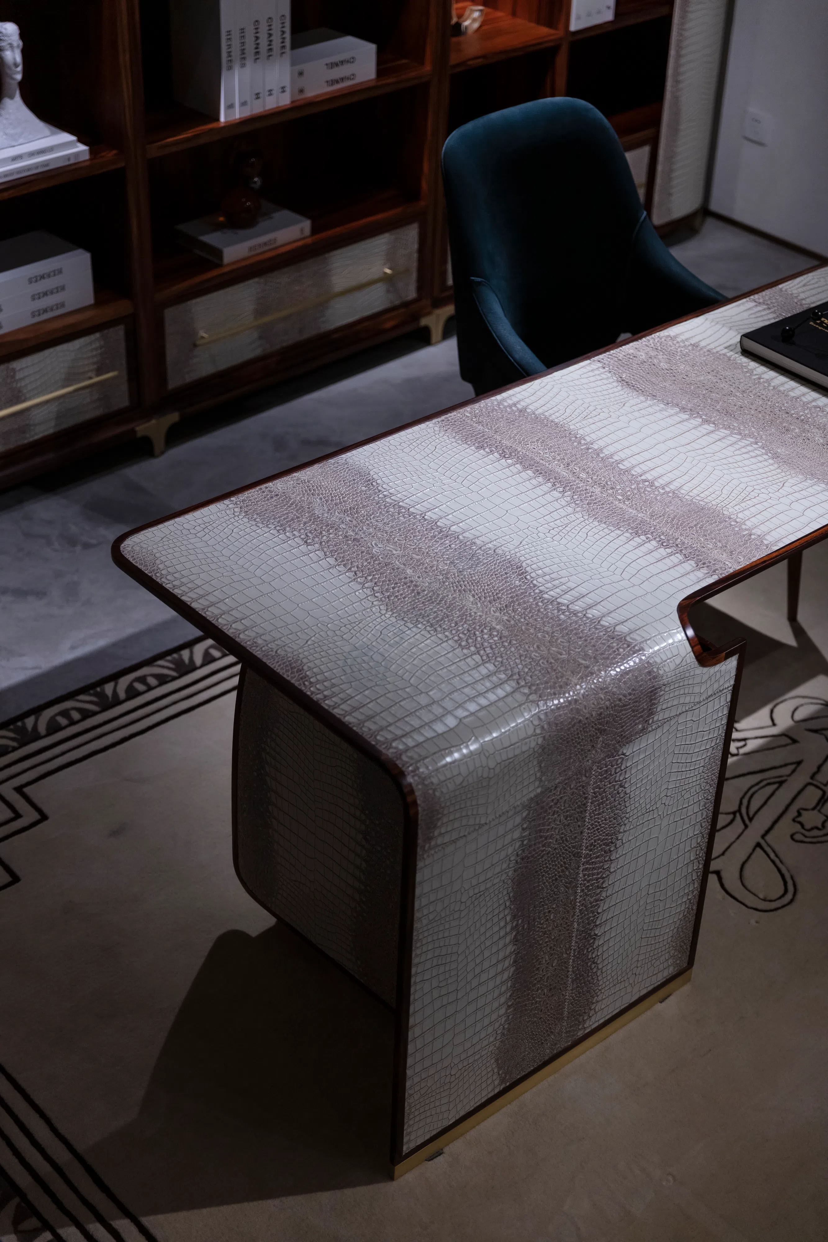 Стол для кабинета Hieronyma