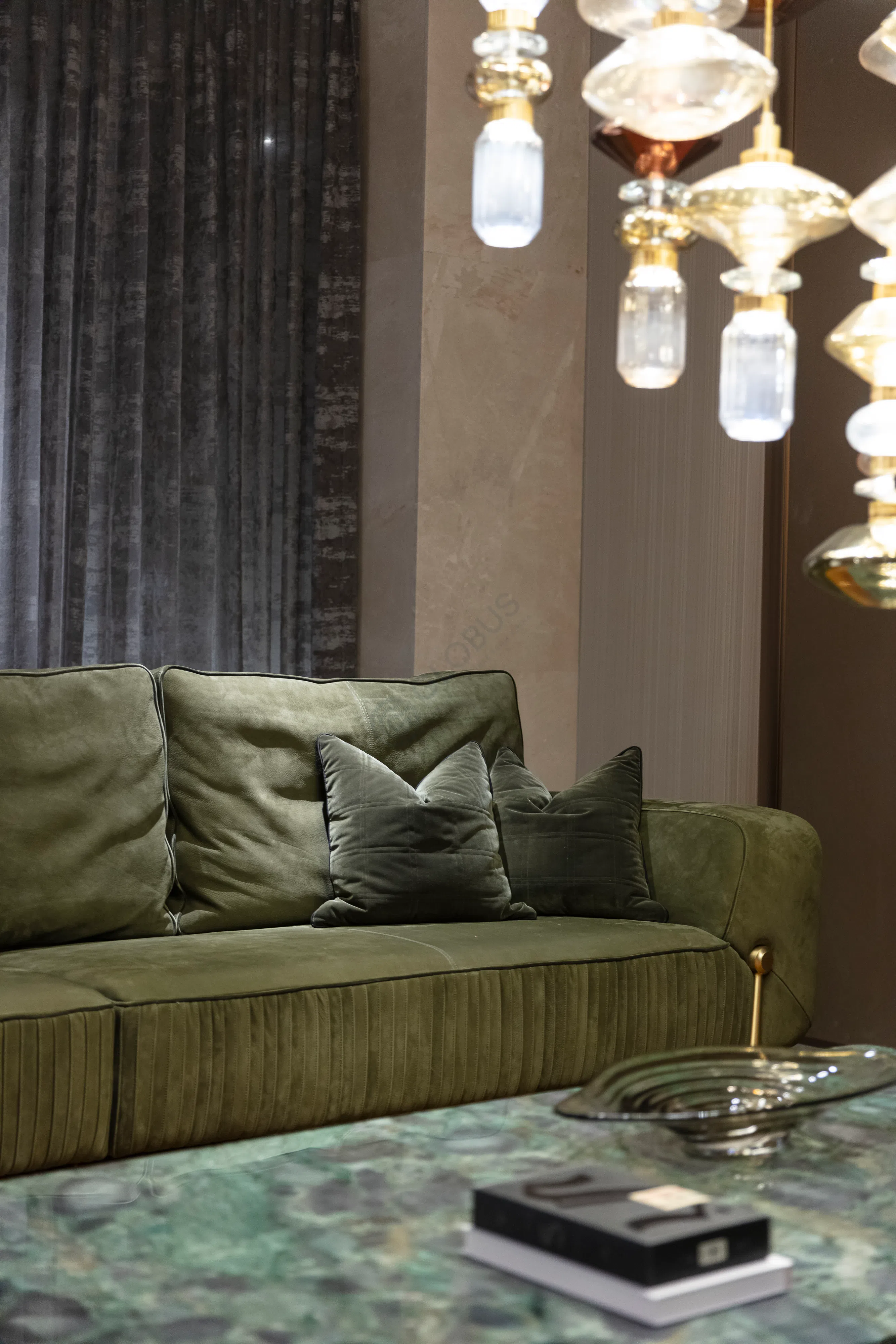 Журнальный столик Xandru