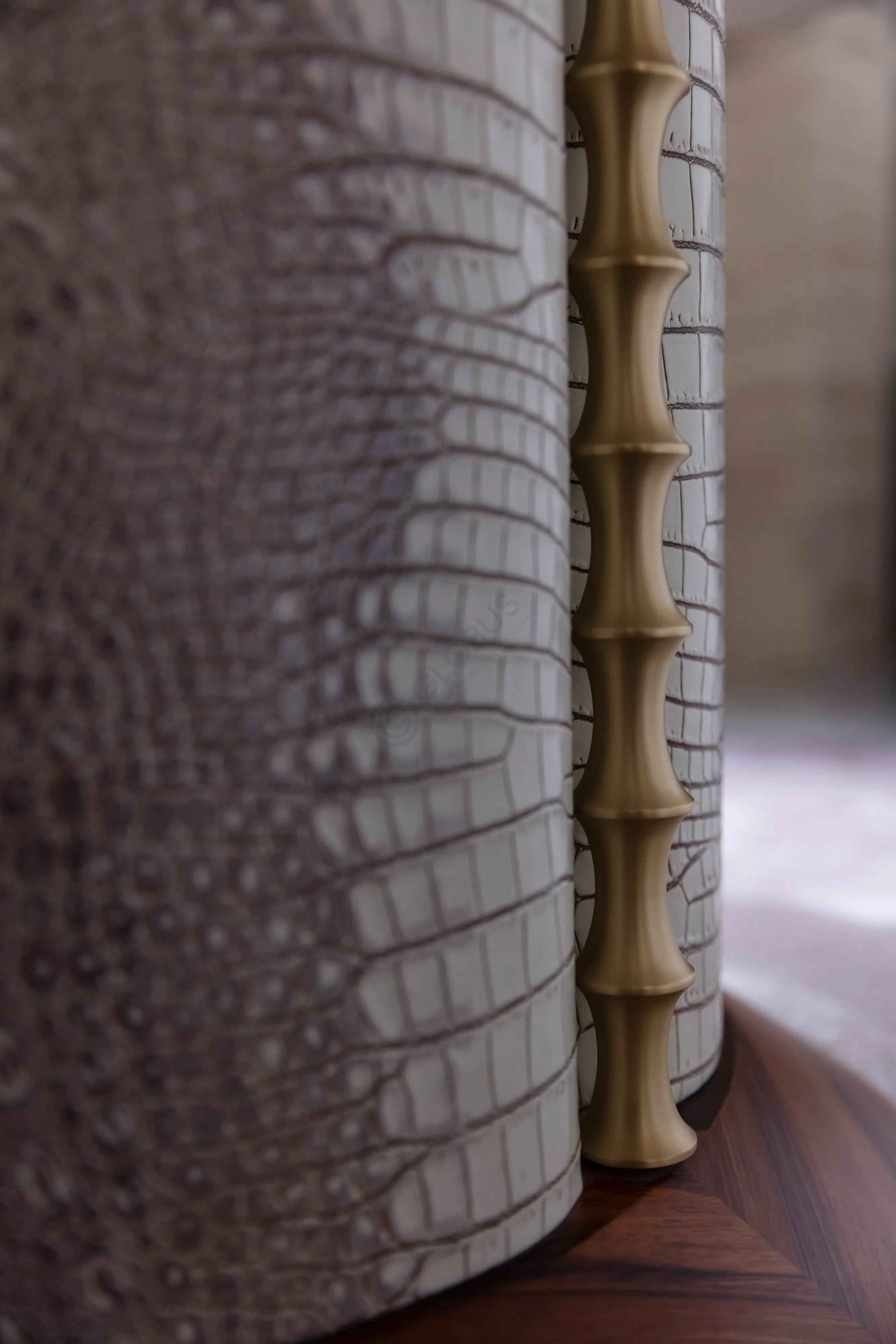 Обеденный стол Etterno