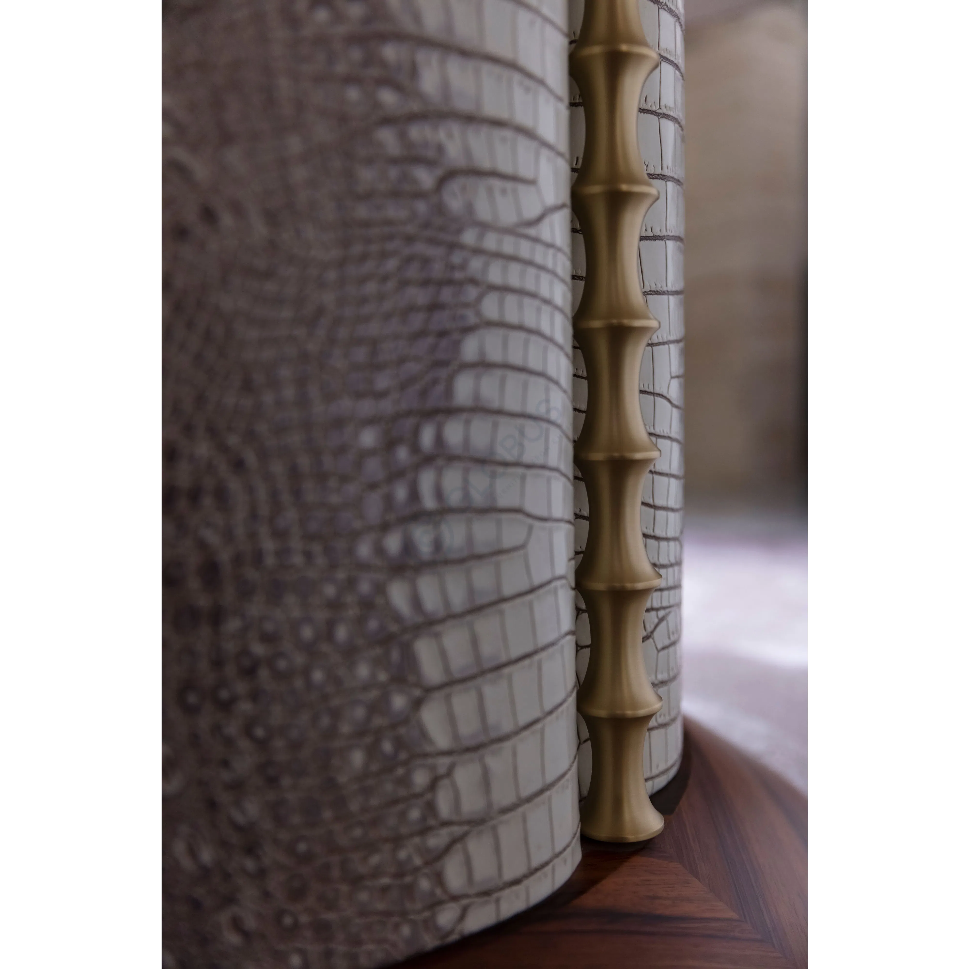 Обеденный стол Etterno