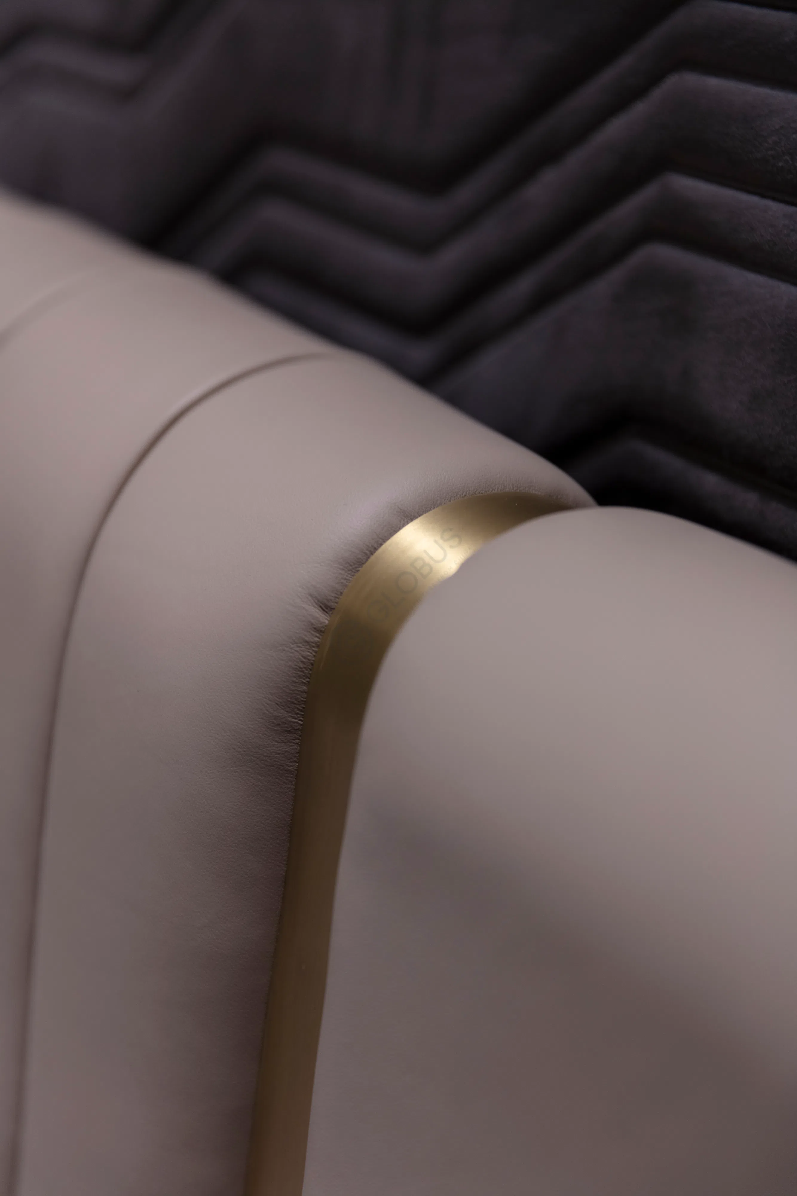 Кровать Exulto