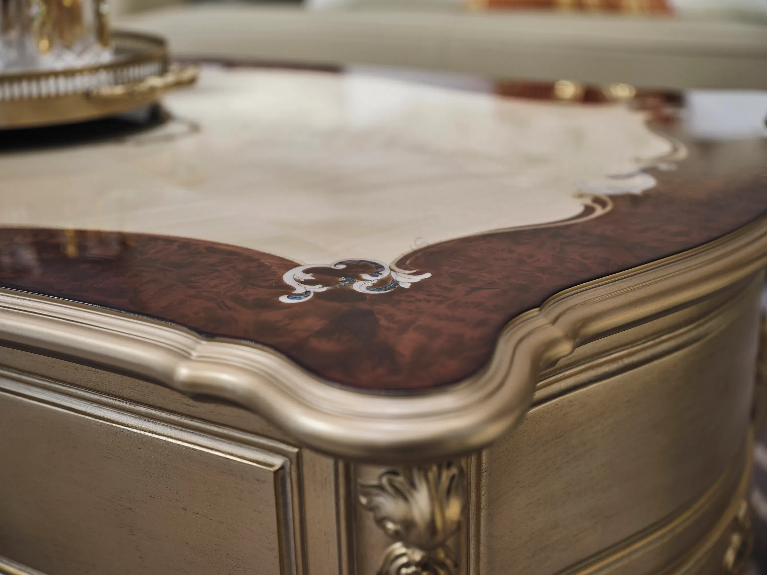 Журнальный столик Kolumbina