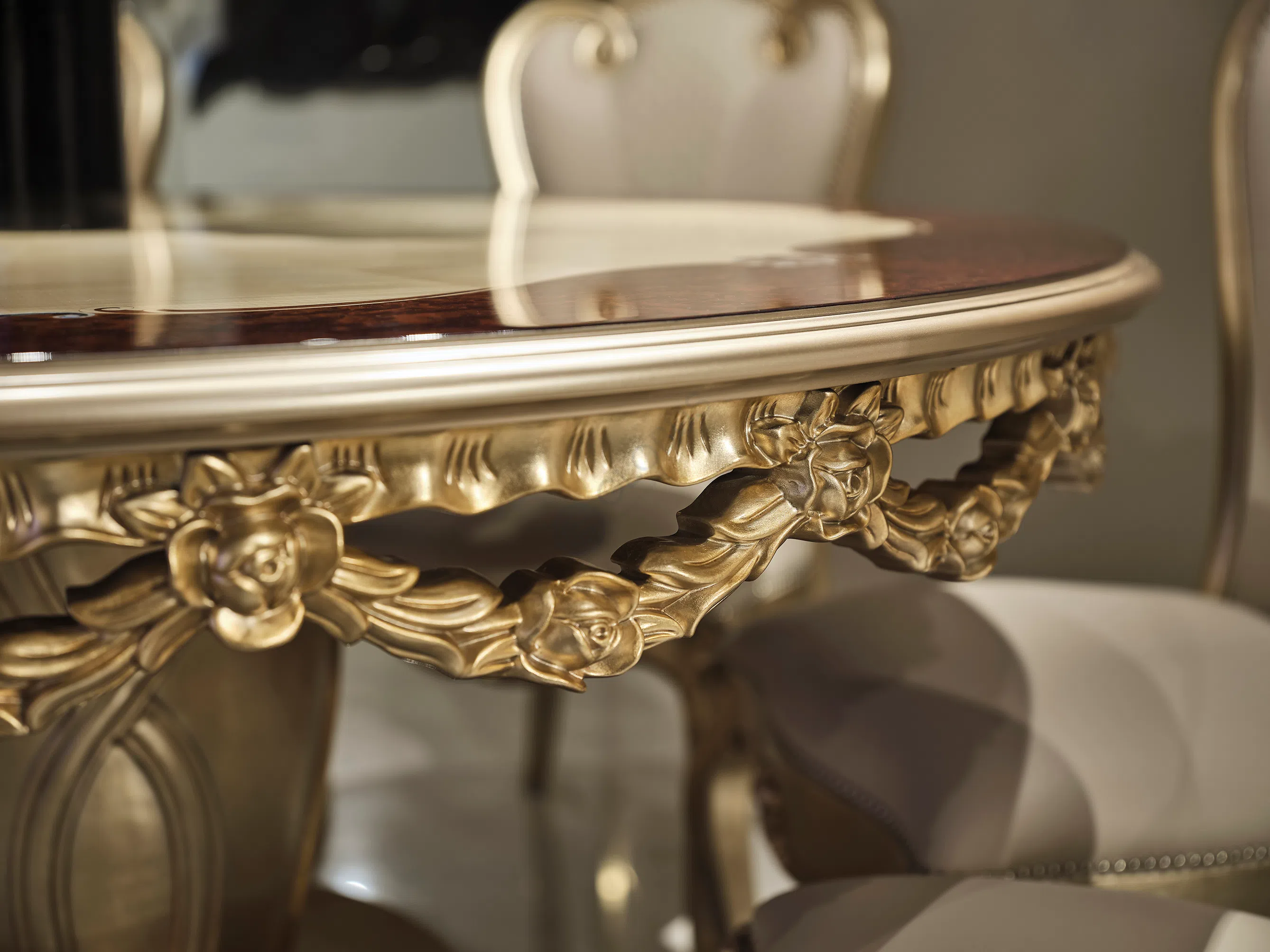 Обеденный стол Avante