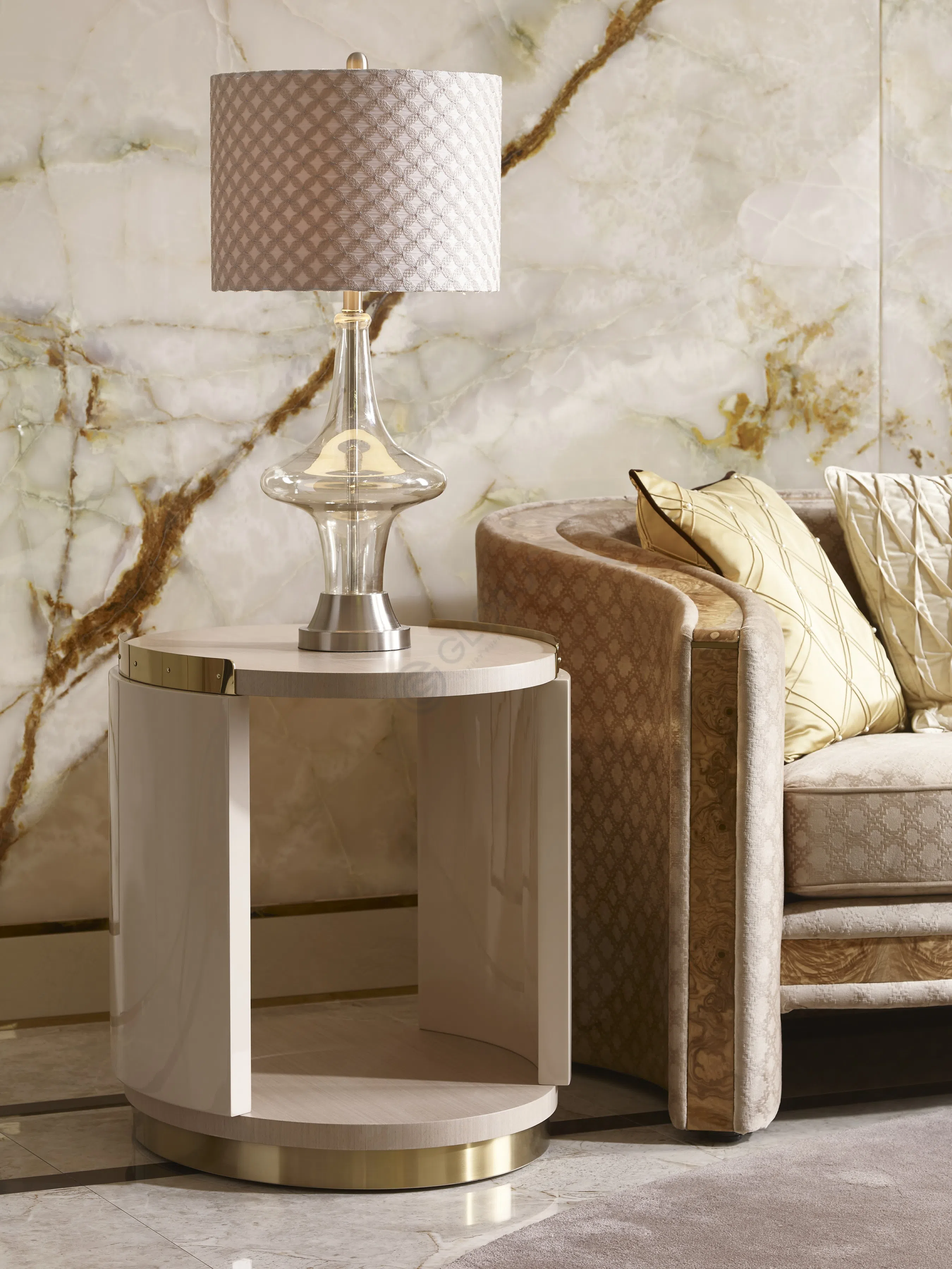 Угловой столик Lorinda