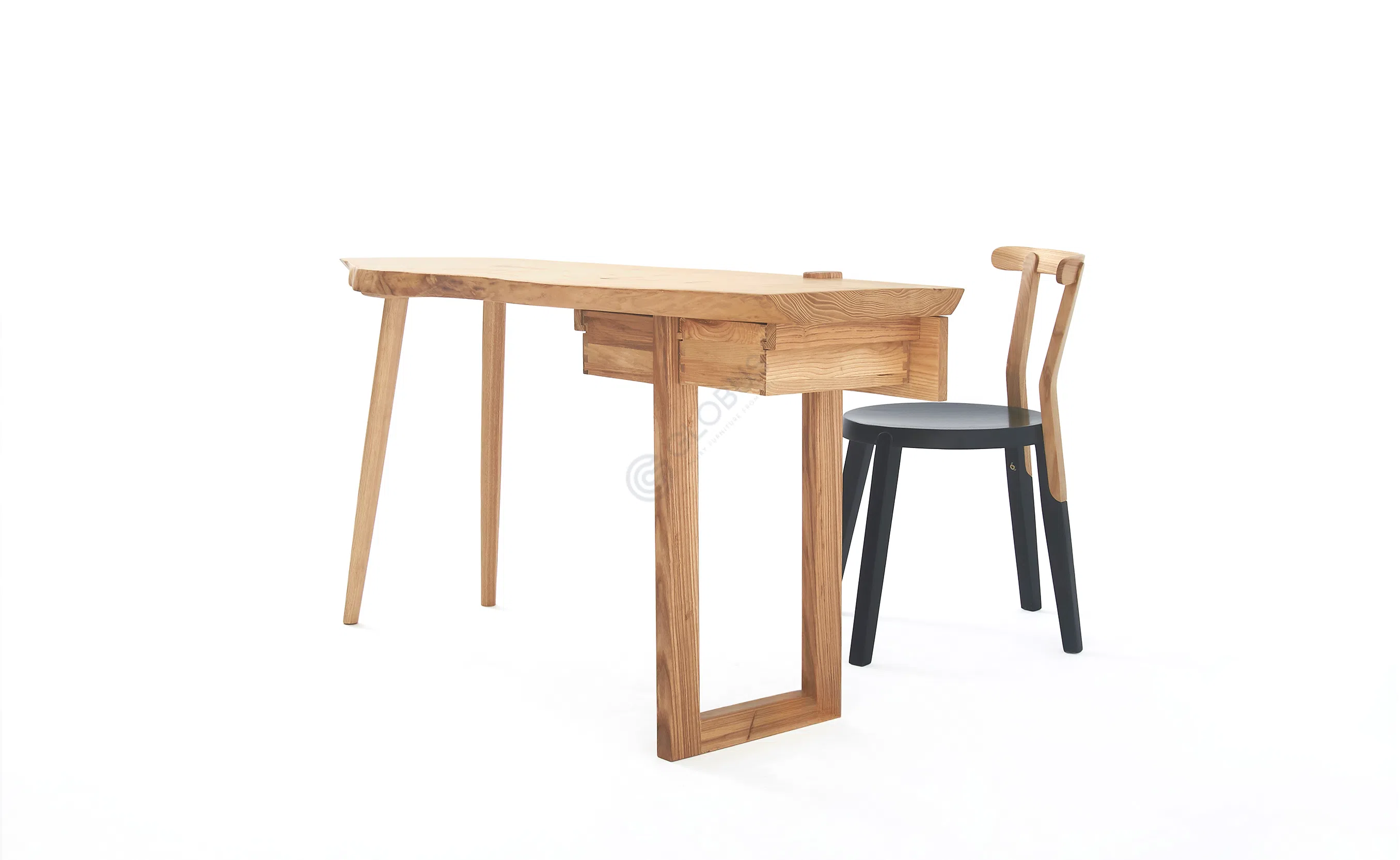 Стол для кабинета Aubriana