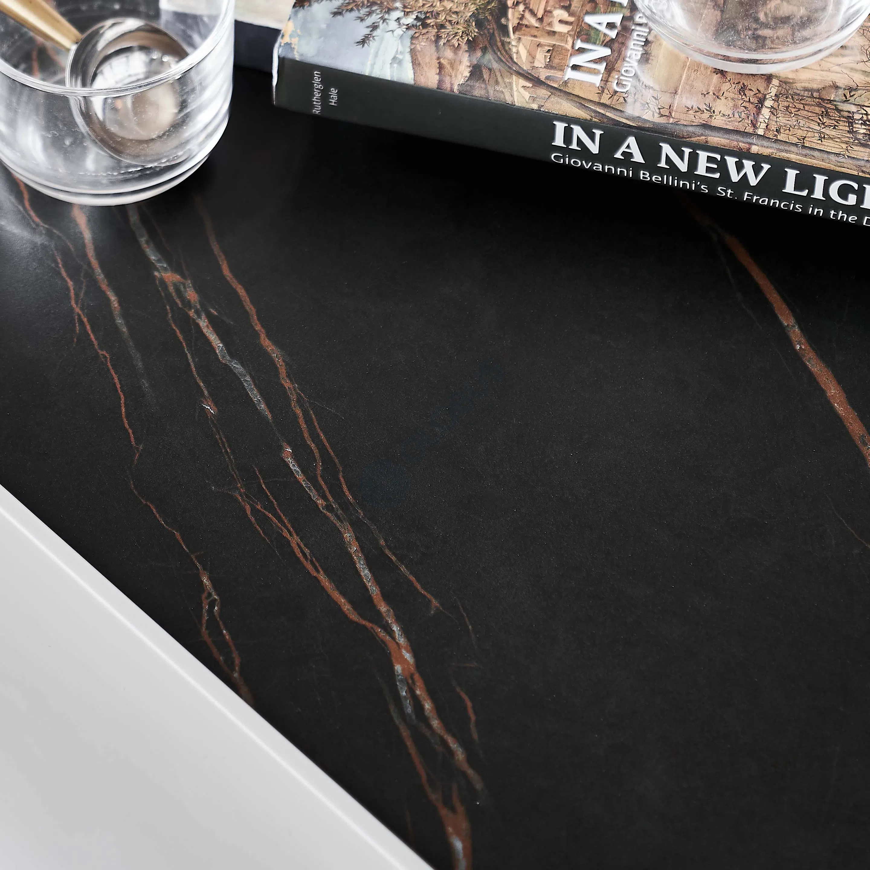 Журнальный столик Angi