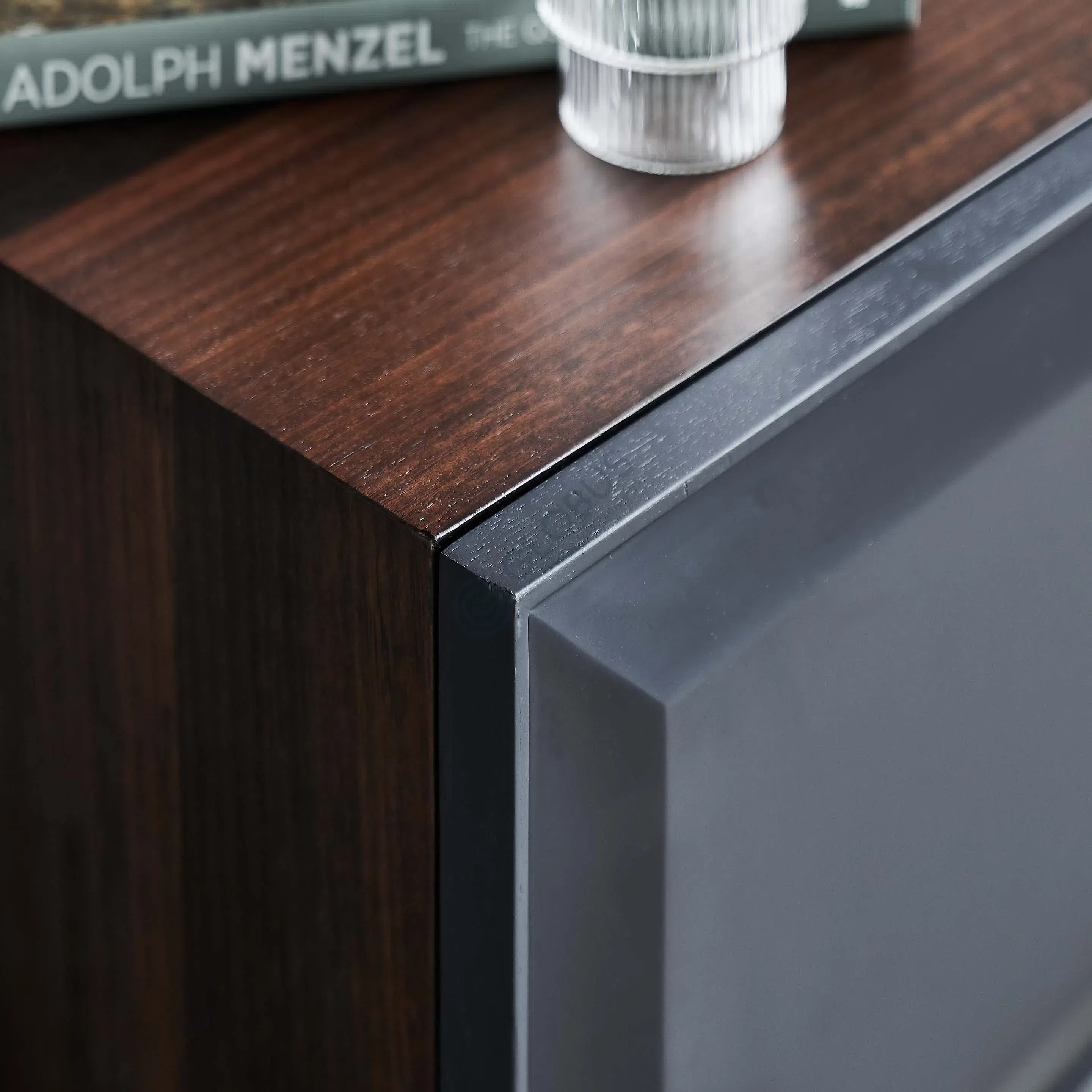 Журнальный столик Jenavera