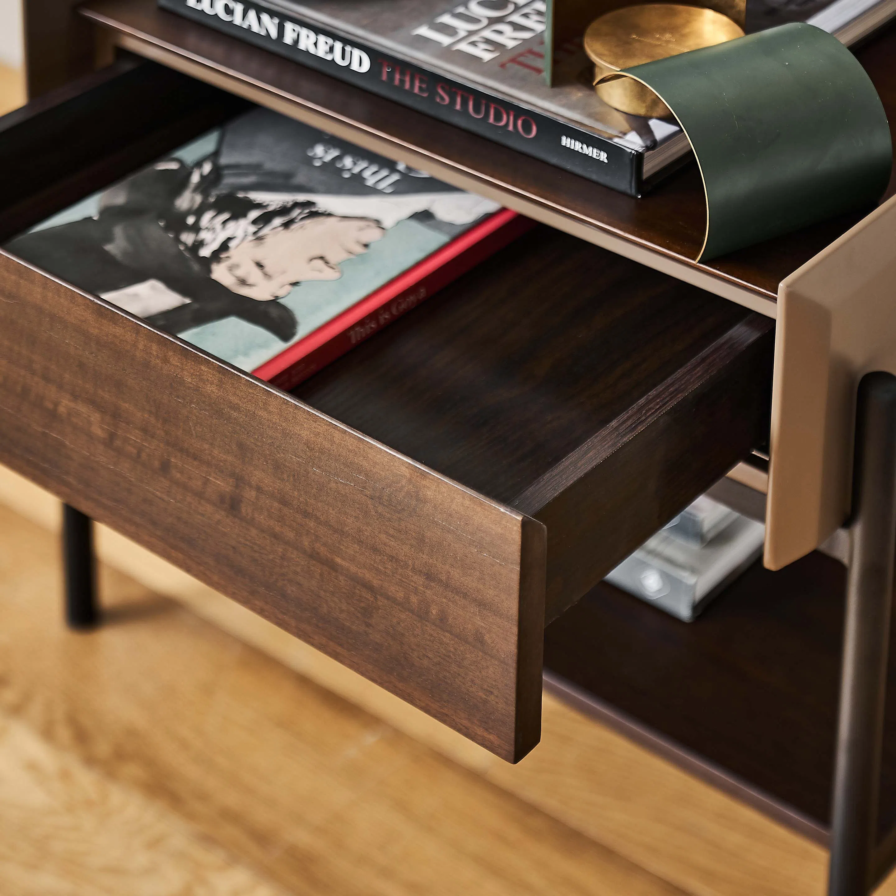 Прикроватная тумба Uret