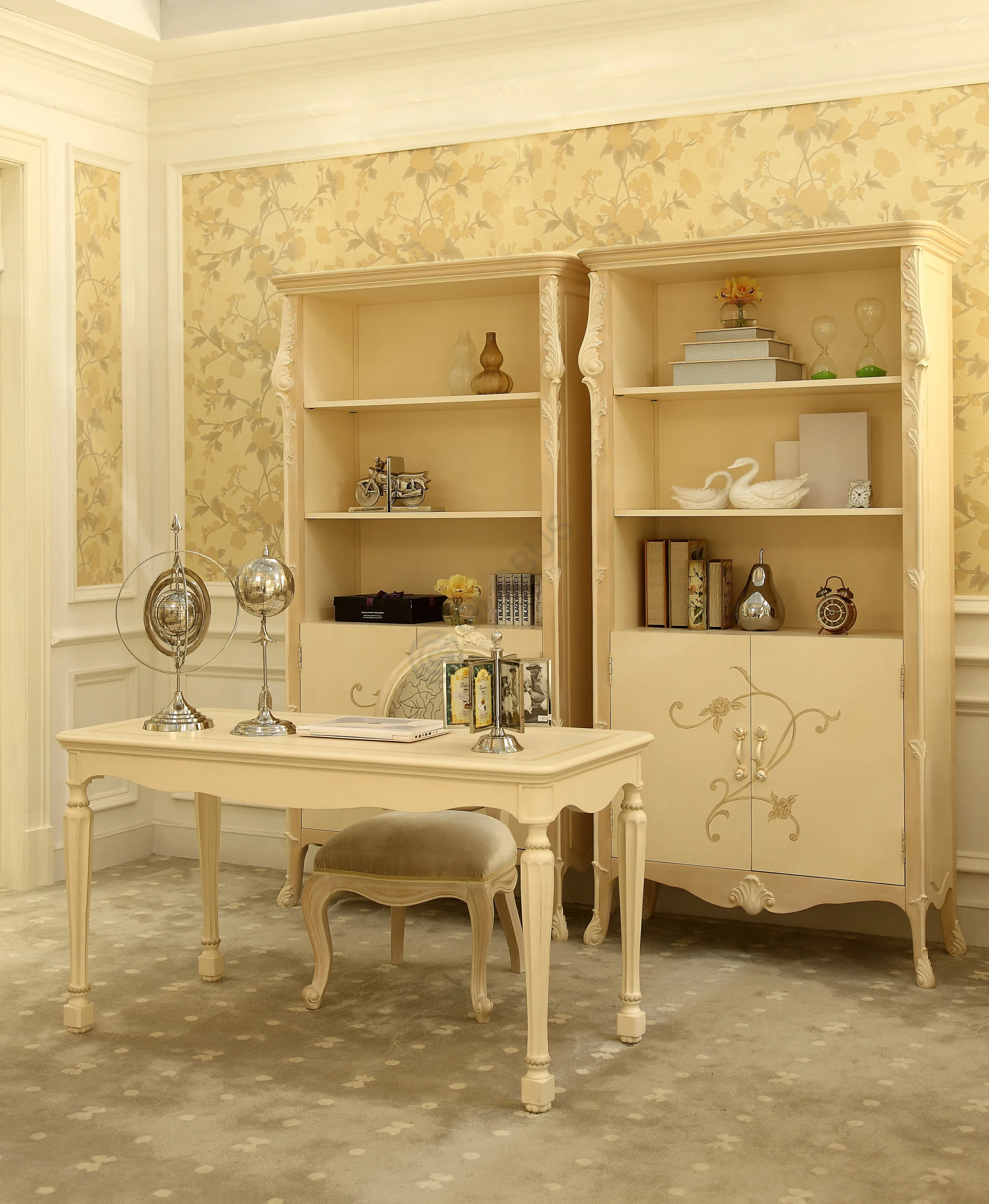 Книжный шкаф Ouspatch