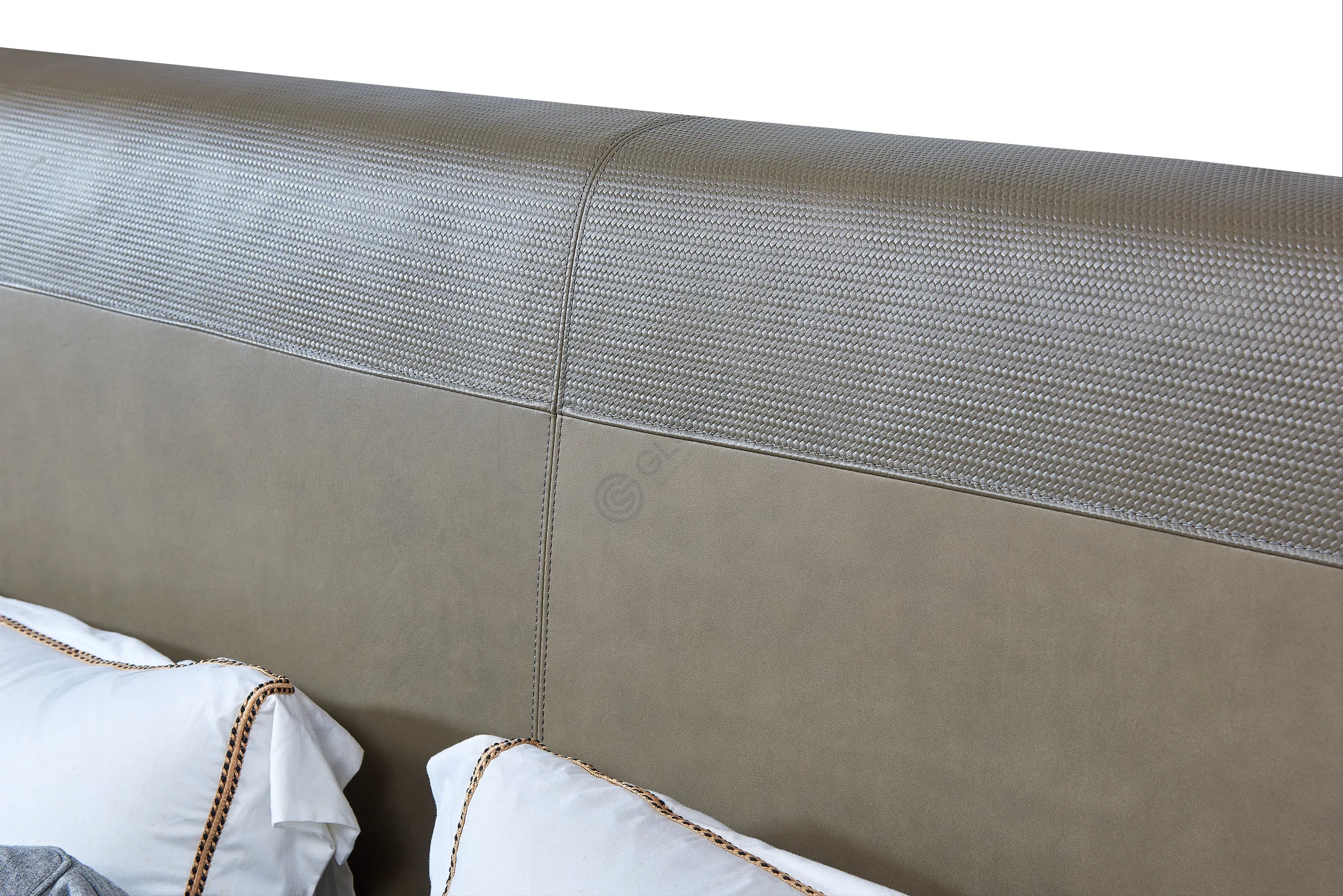 Кровать Cincinnatus