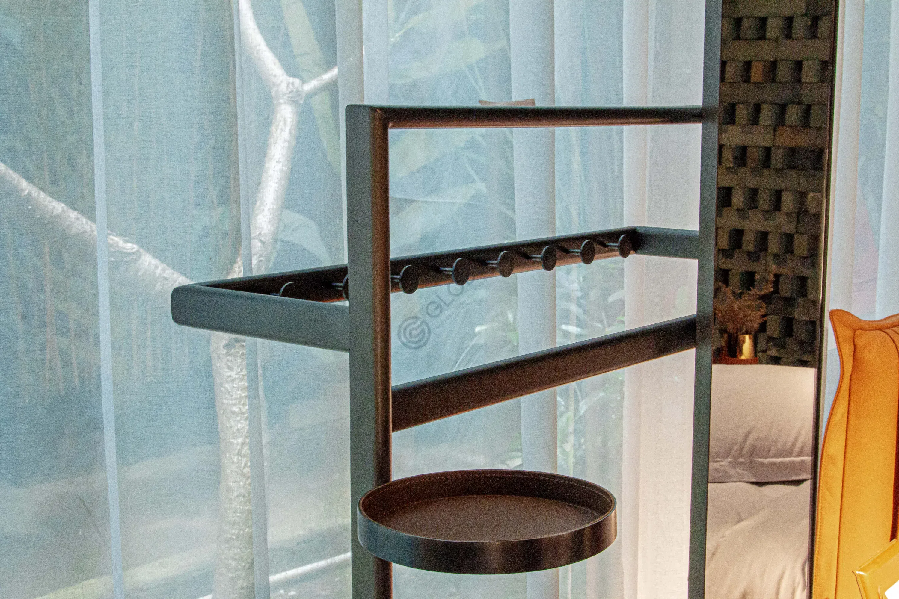 Вешалка ROLF BENZ 907