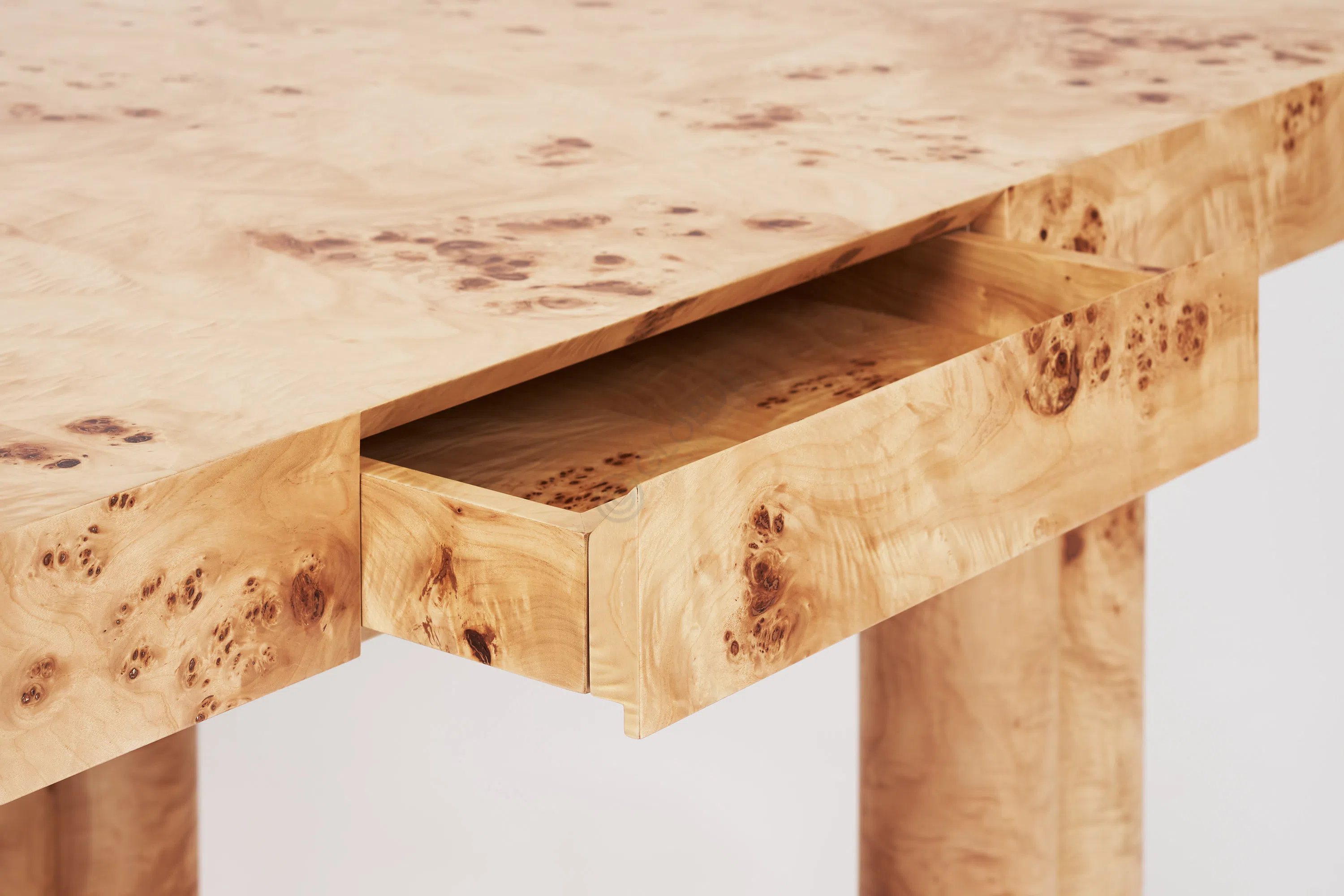 Стол для кабинета Specchioso