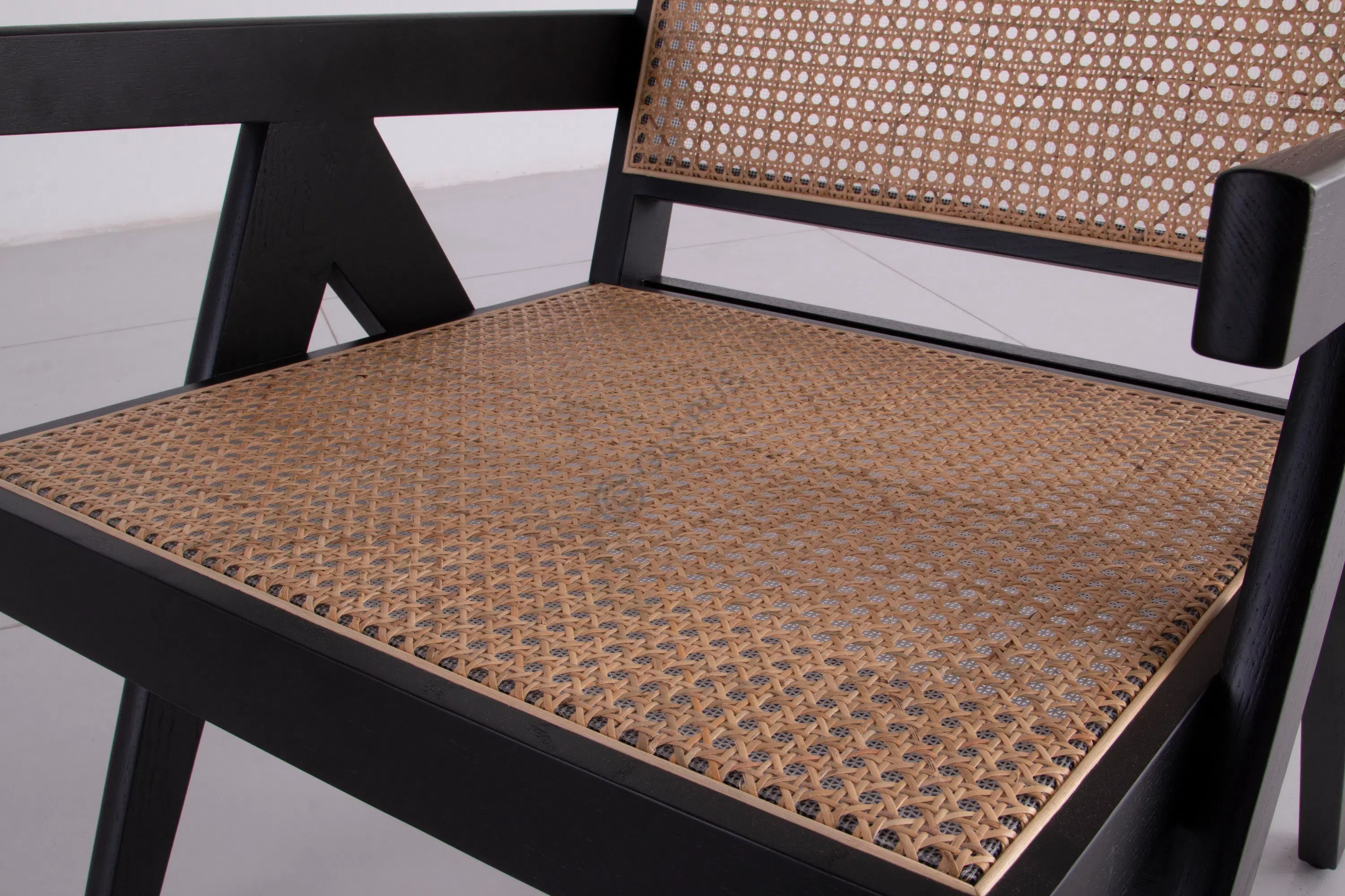 Кресло EICHHOLTZ Aristide