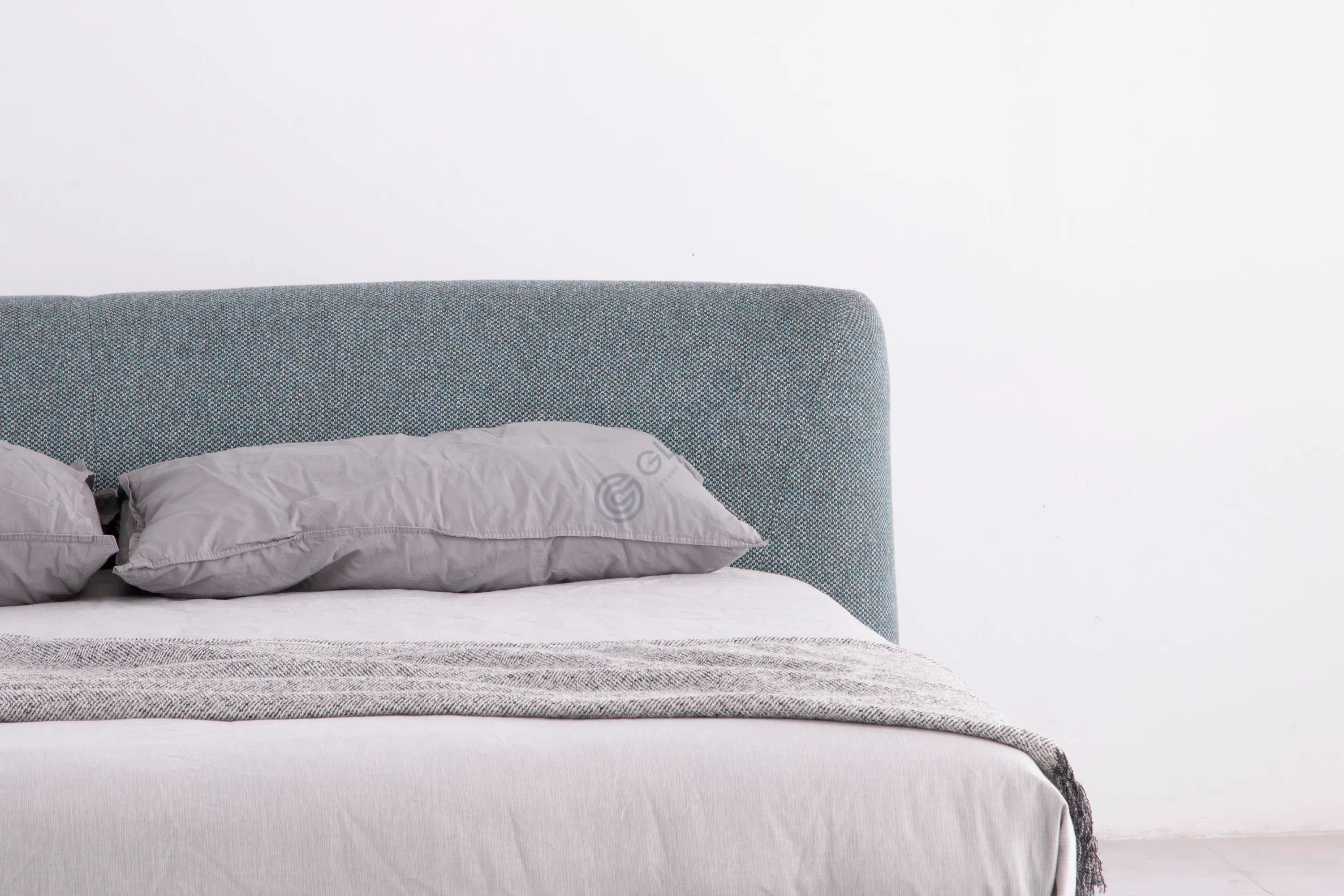 Кровать Roderiga