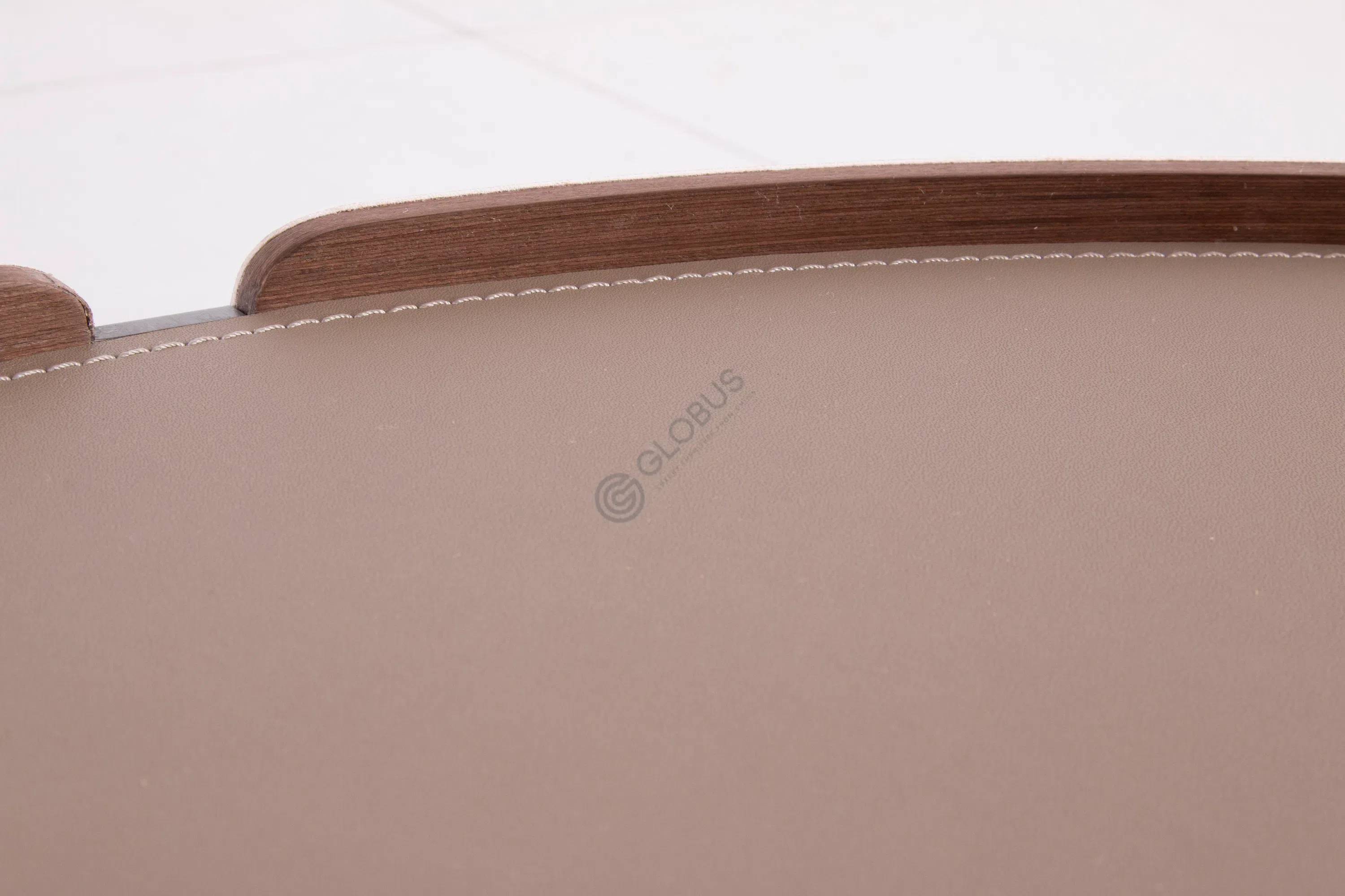 Журнальный столик Trocar