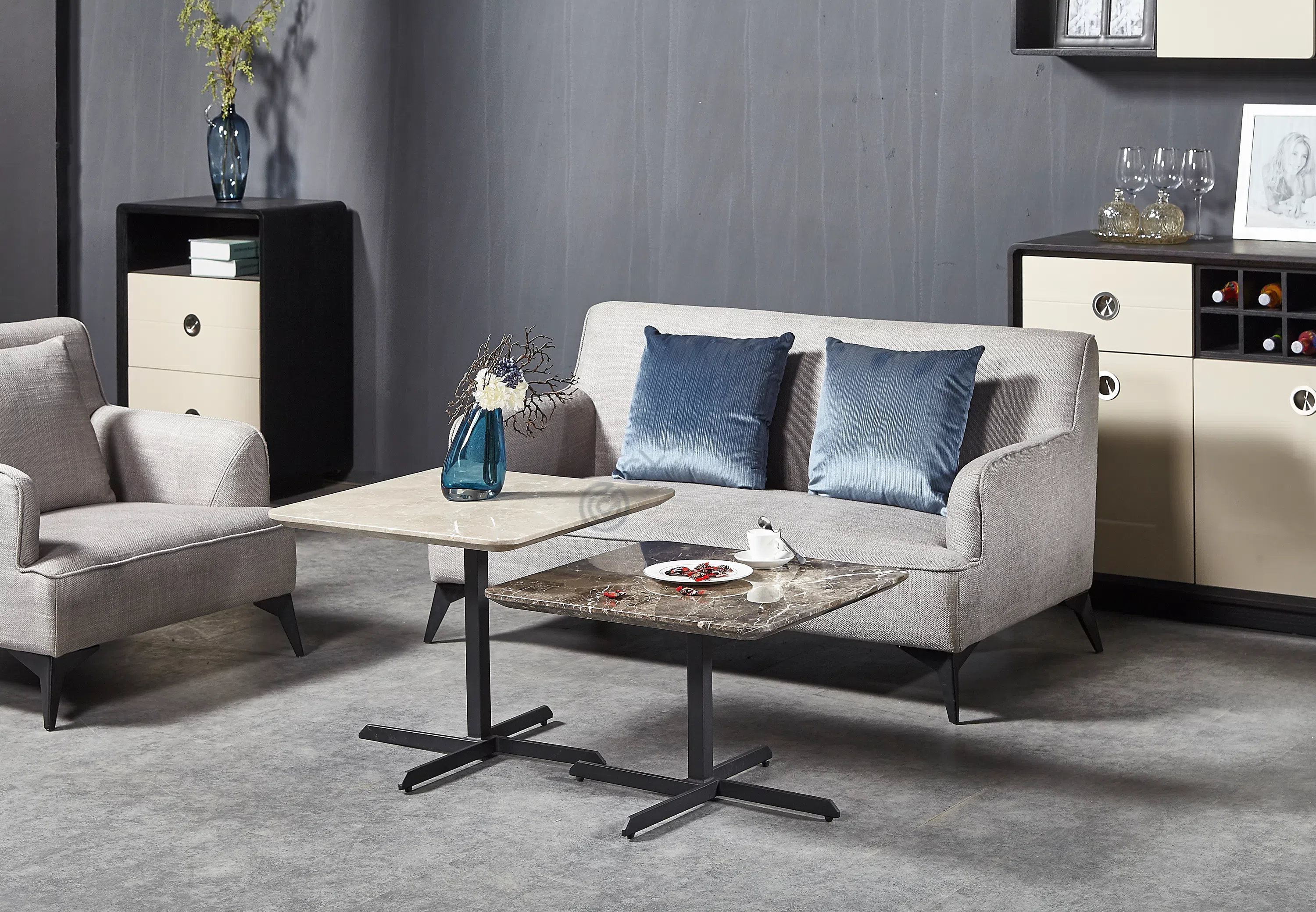 Угловой столик Kynroi