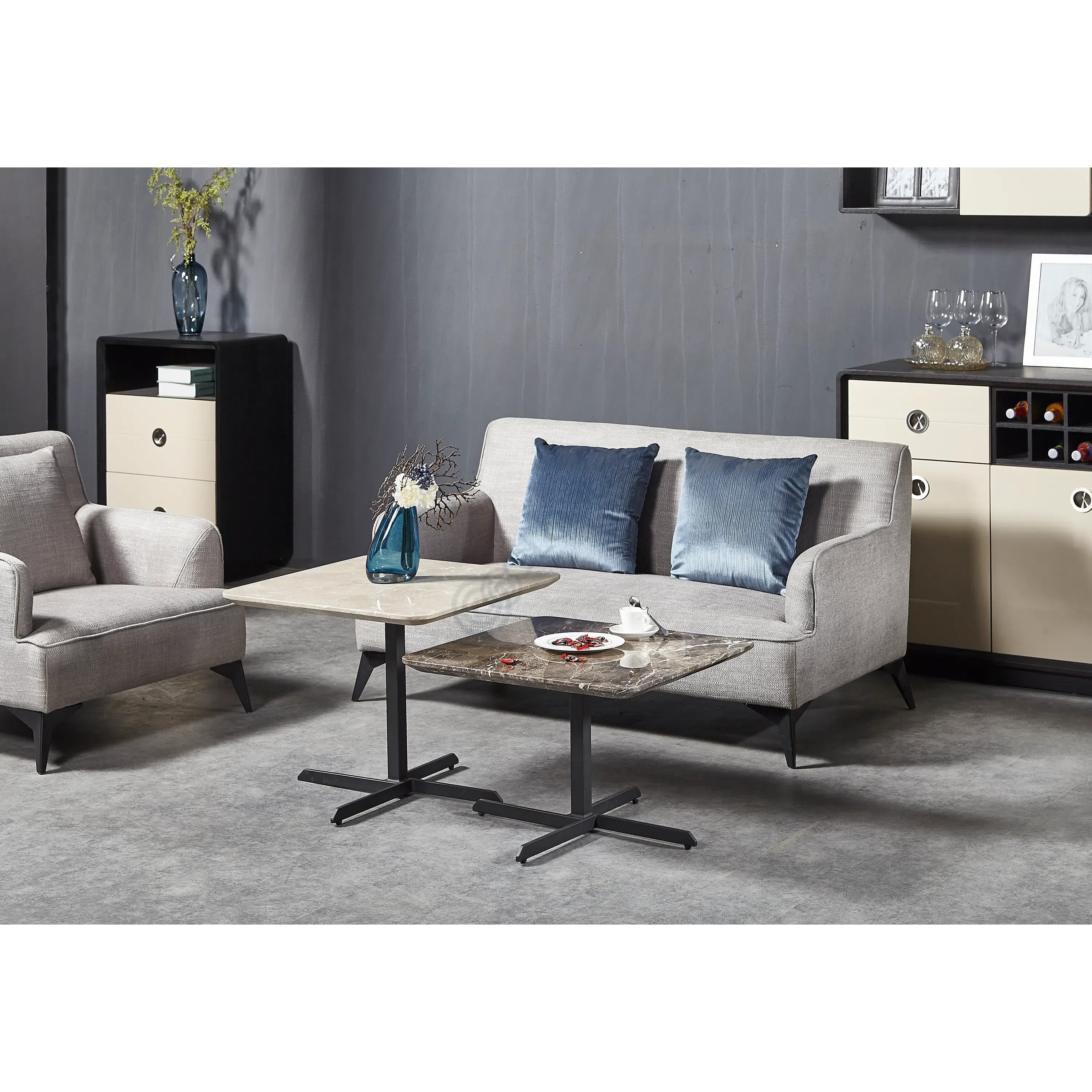 Угловой столик Kynroi