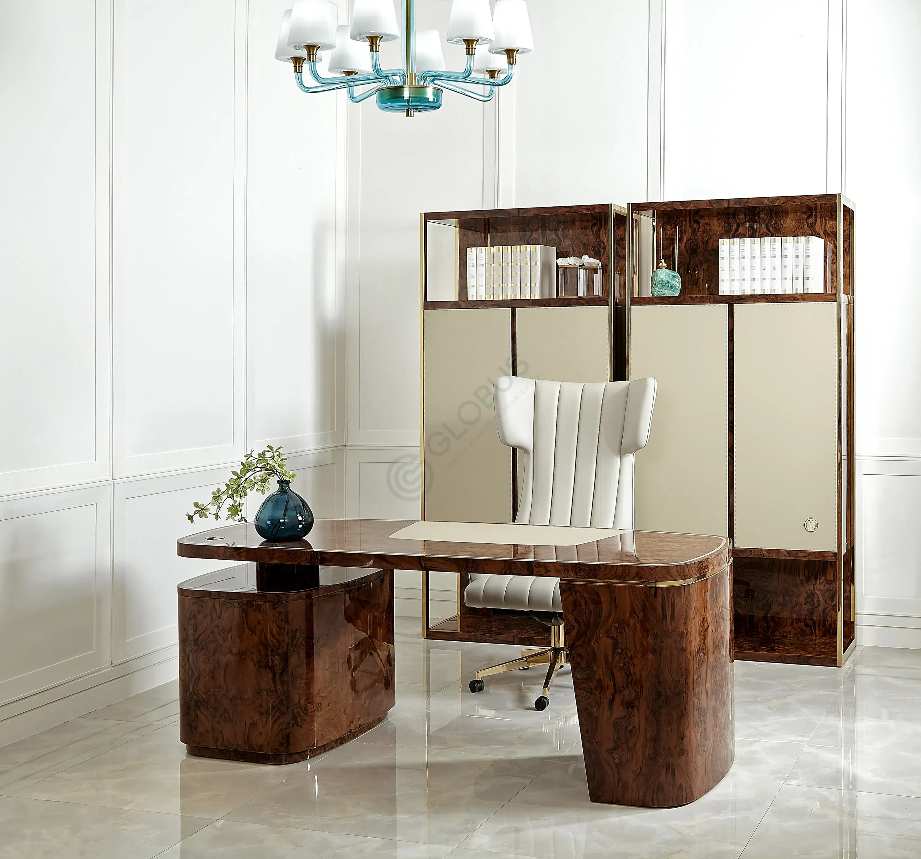 Книжный шкаф Quentine