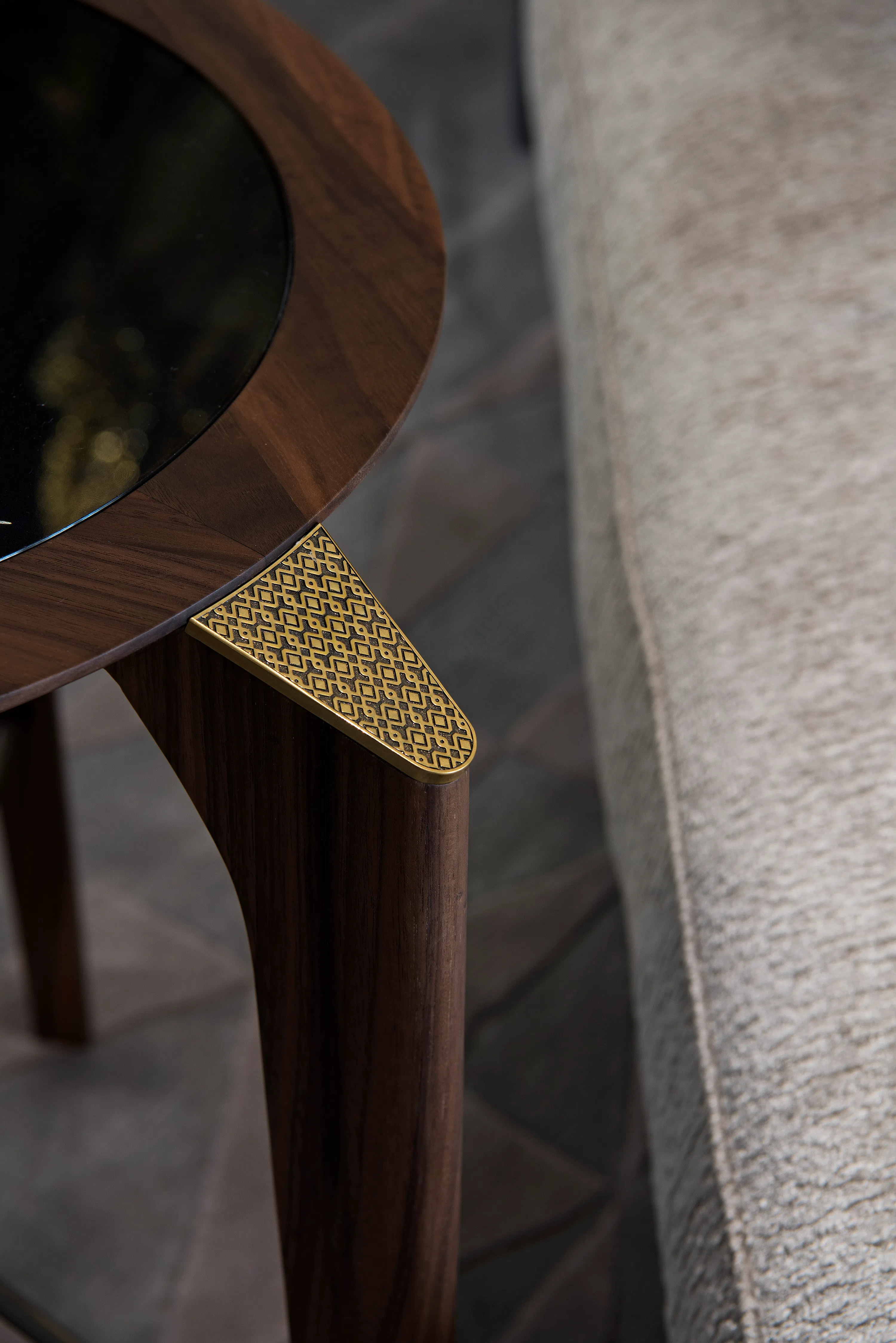 Угловой столик VISIONNAIRE Breeze