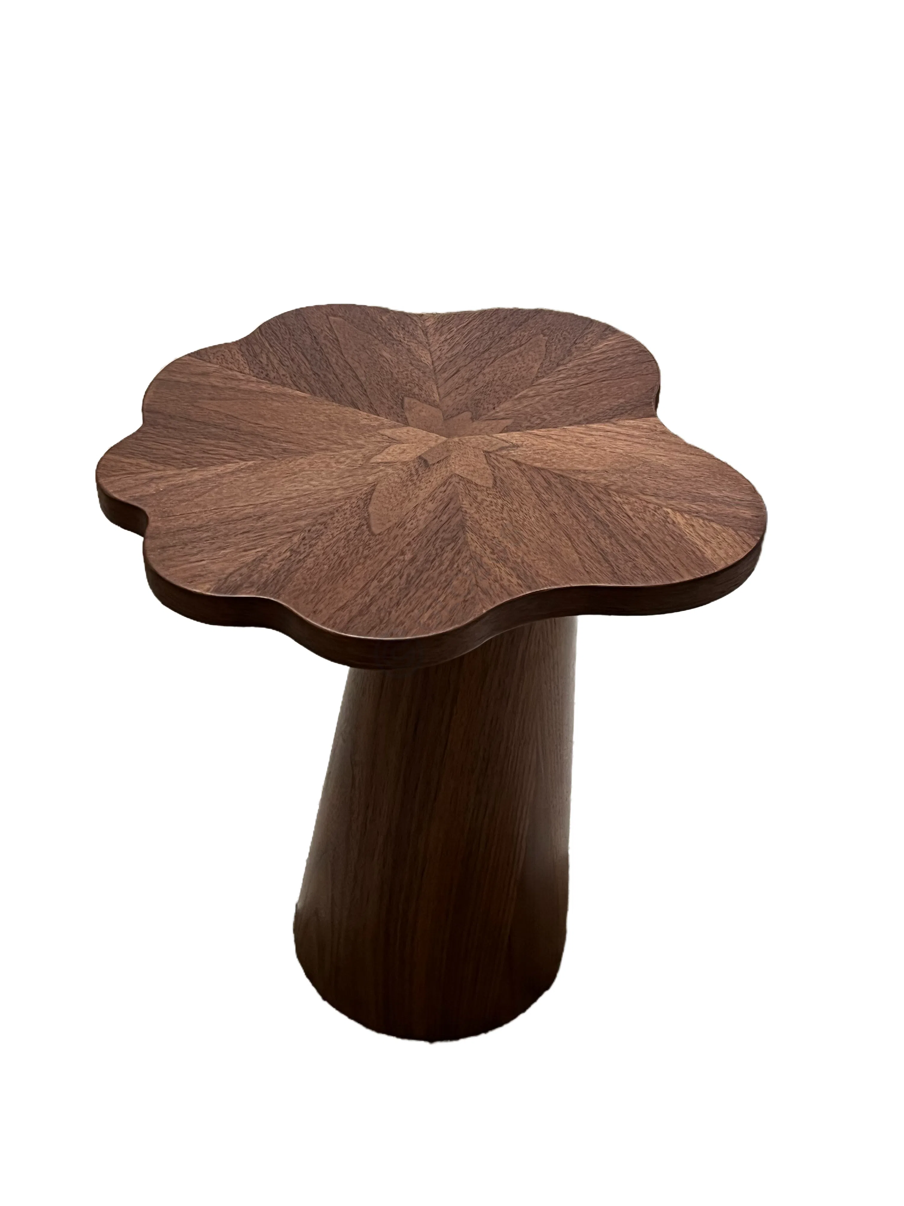 Угловой столик Urbantu