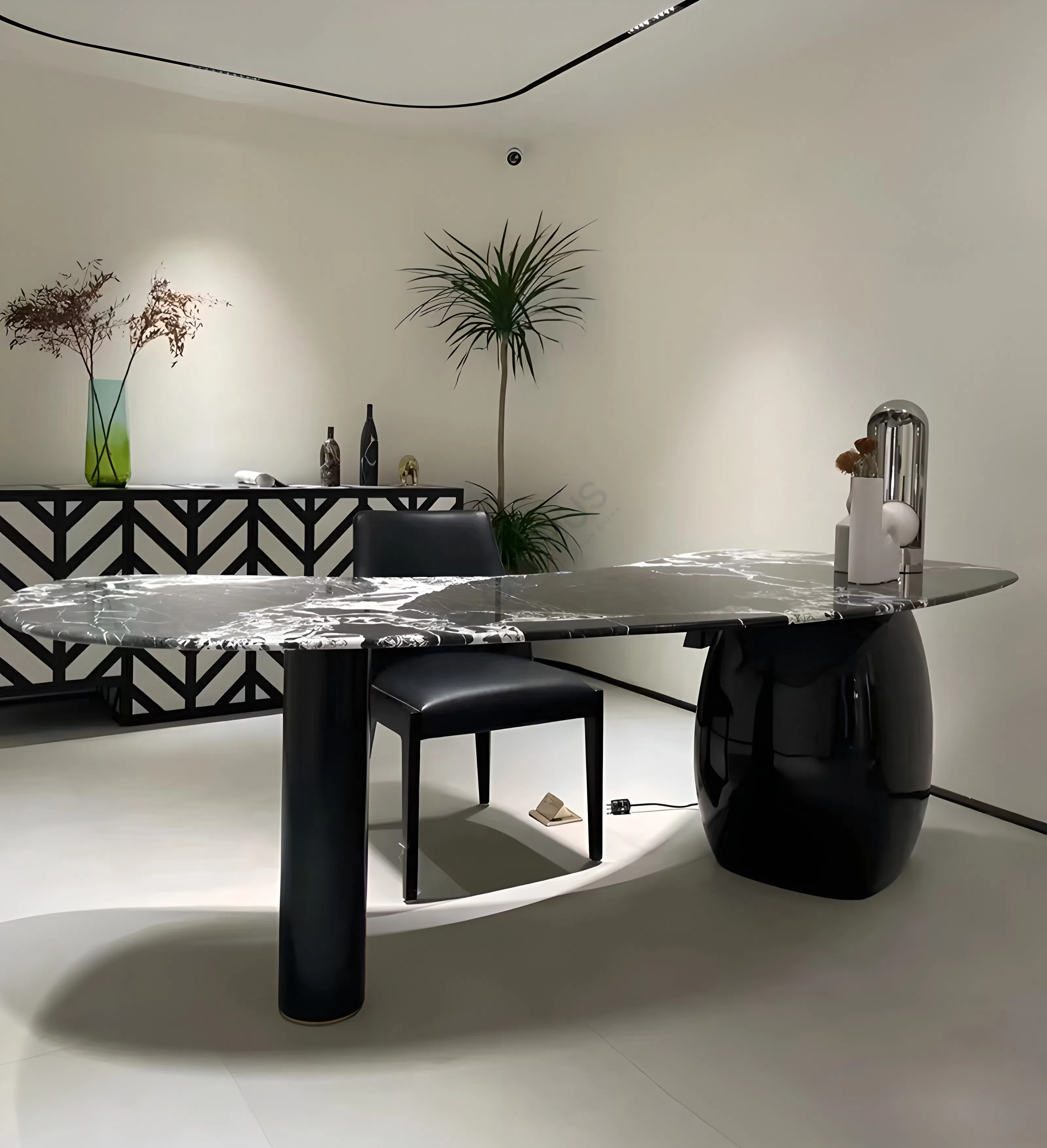 Стол для кабинета Nittoria