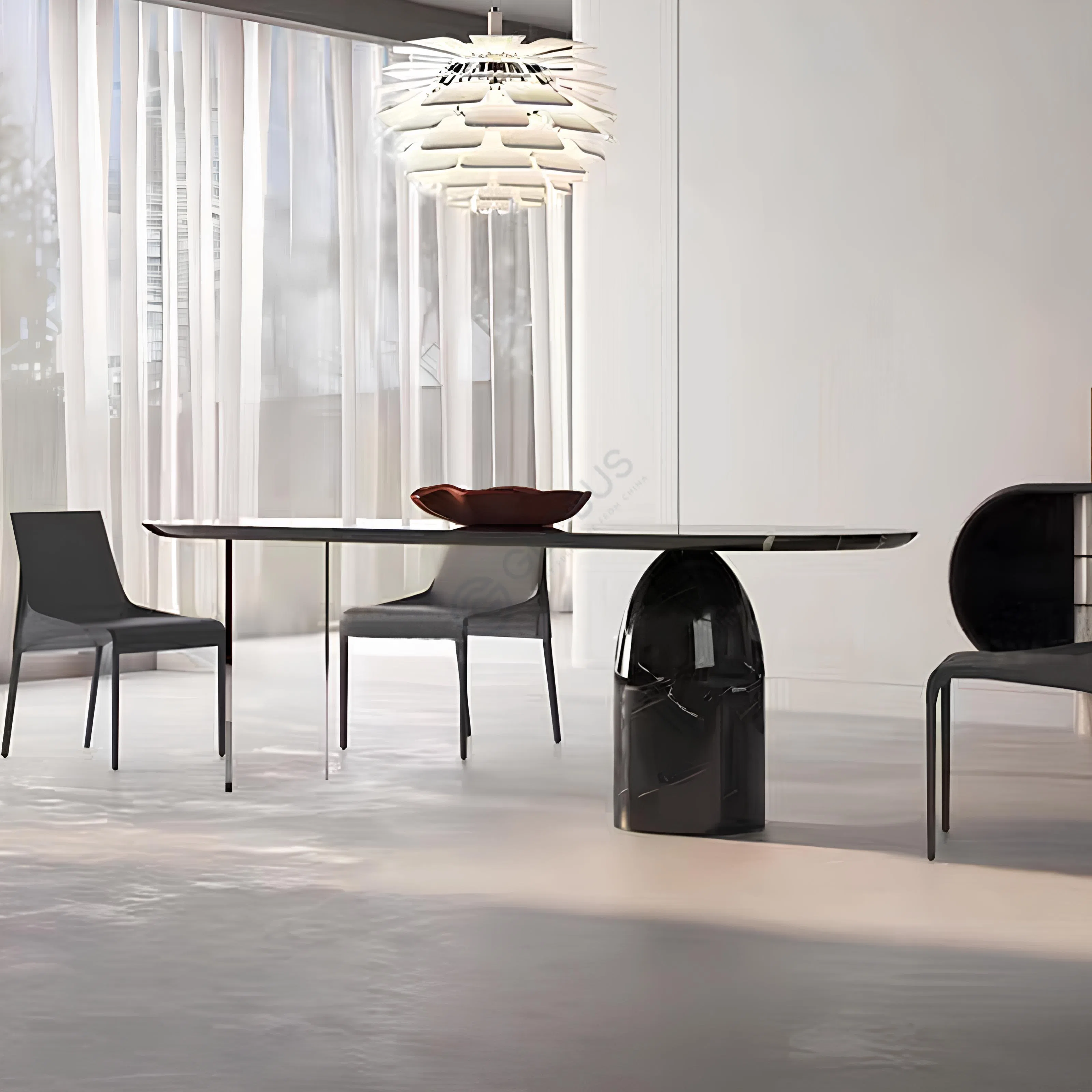 Обеденный стол Amarosi