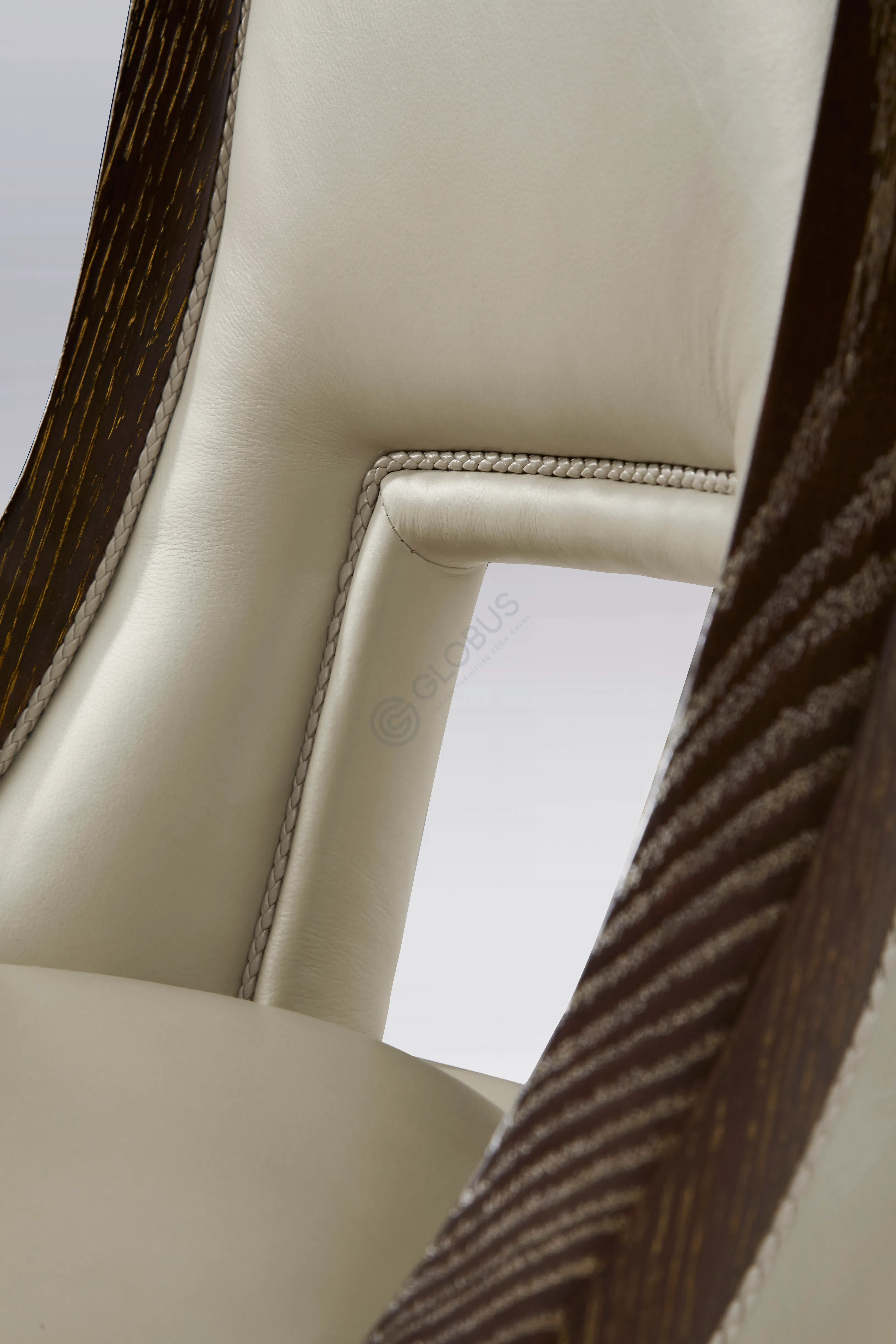 Обеденный стул Vadara