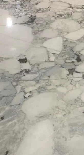 Обеденный стол Kraig