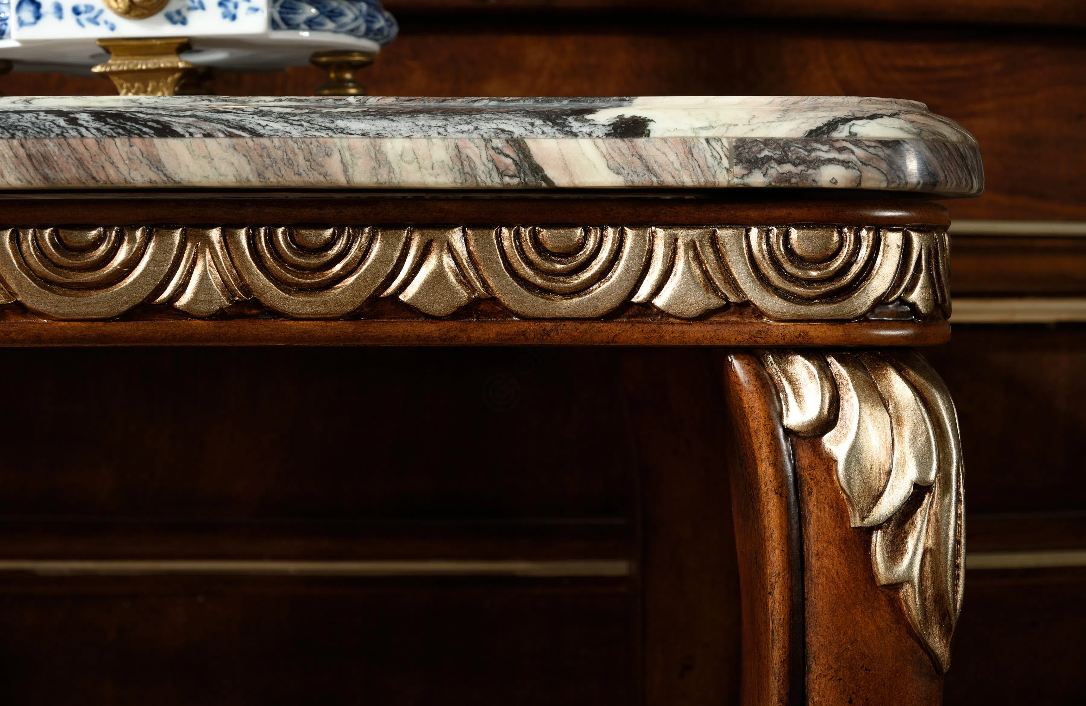 Консоль Beneda