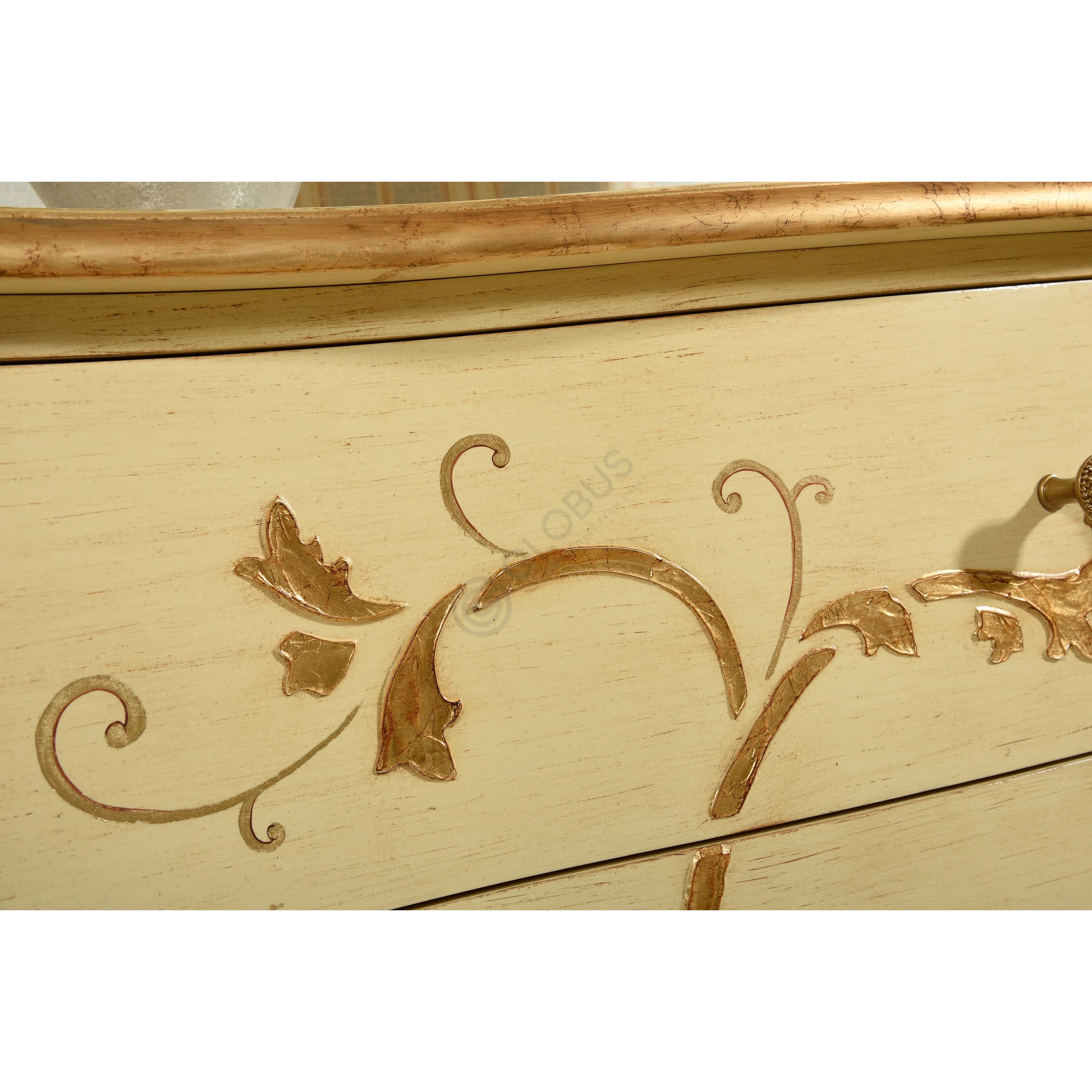 Комод Cleopatra