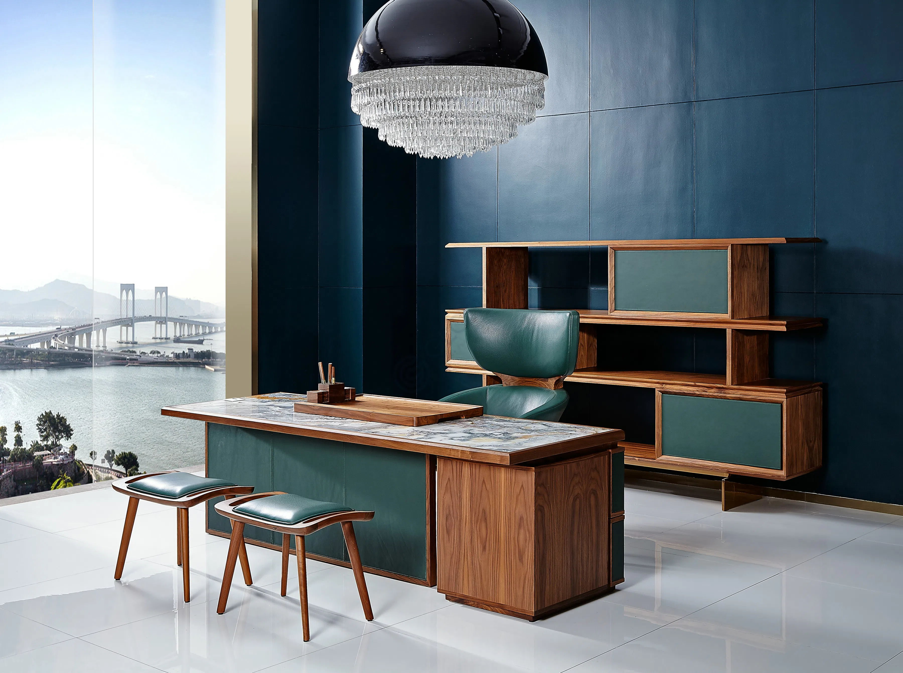 Стол для кабинета Mielita