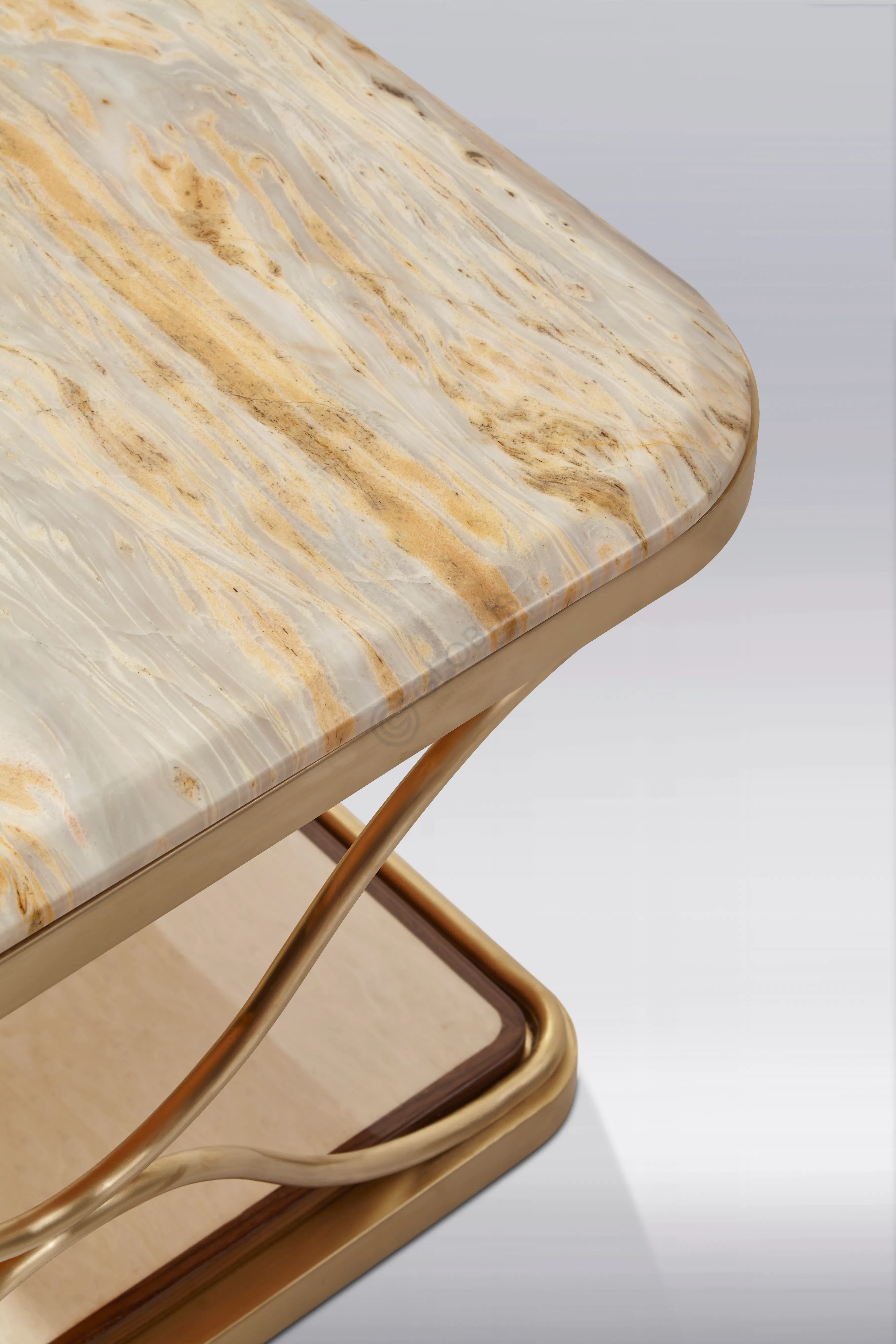 Журнальный столик Luccia