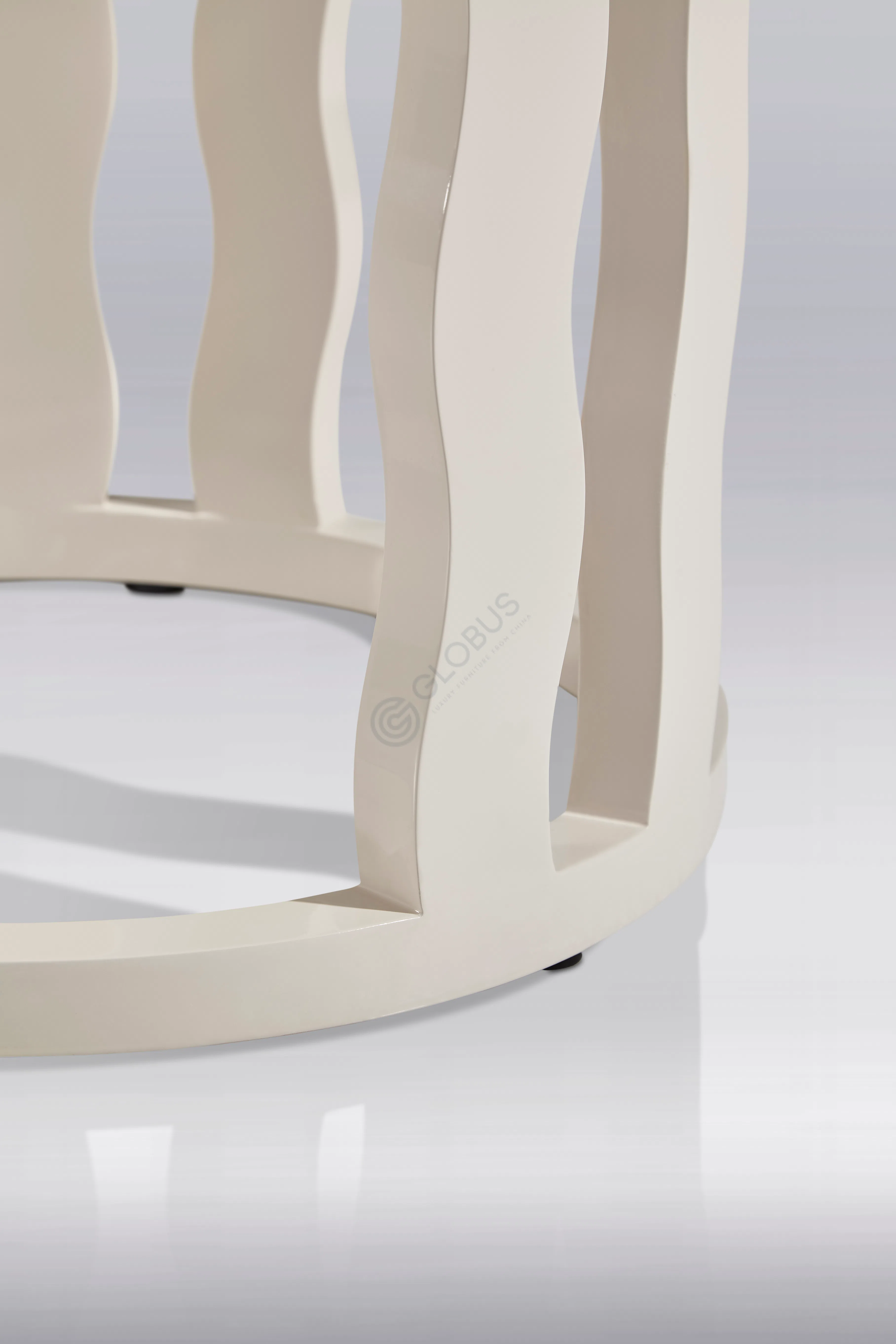 Угловой столик Elyna