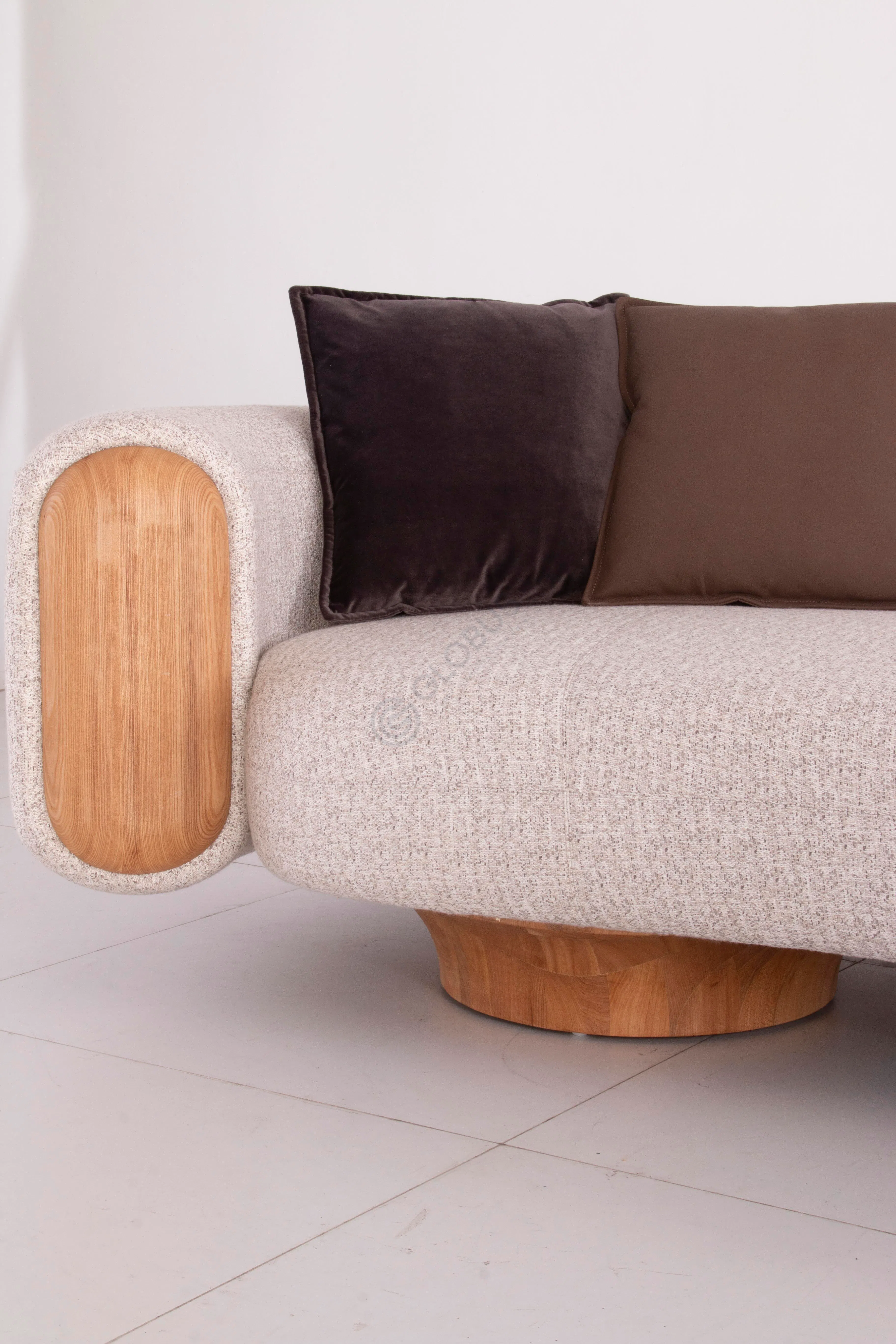 Кушетка ENNE Suspence B