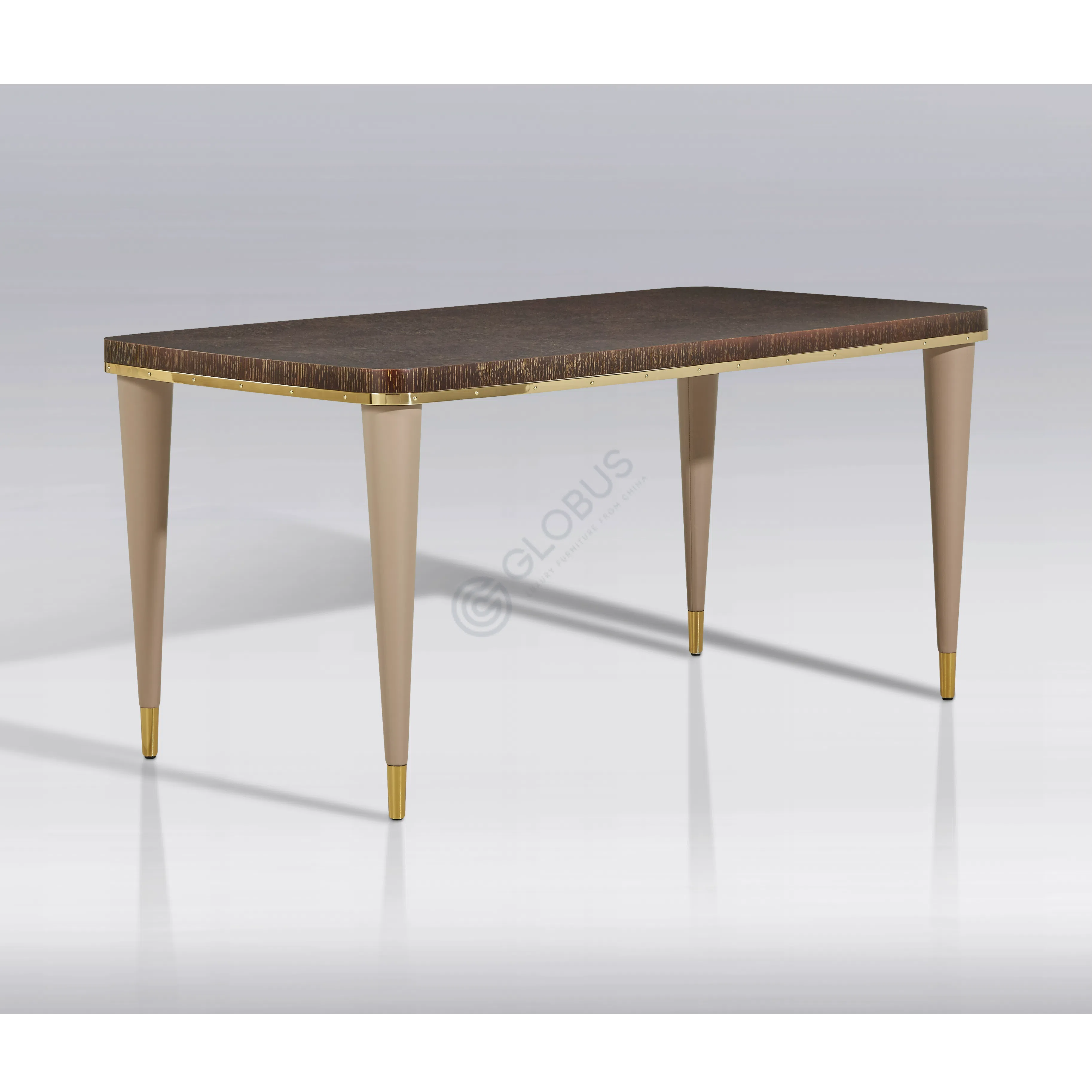 Обеденный стол Reverberate