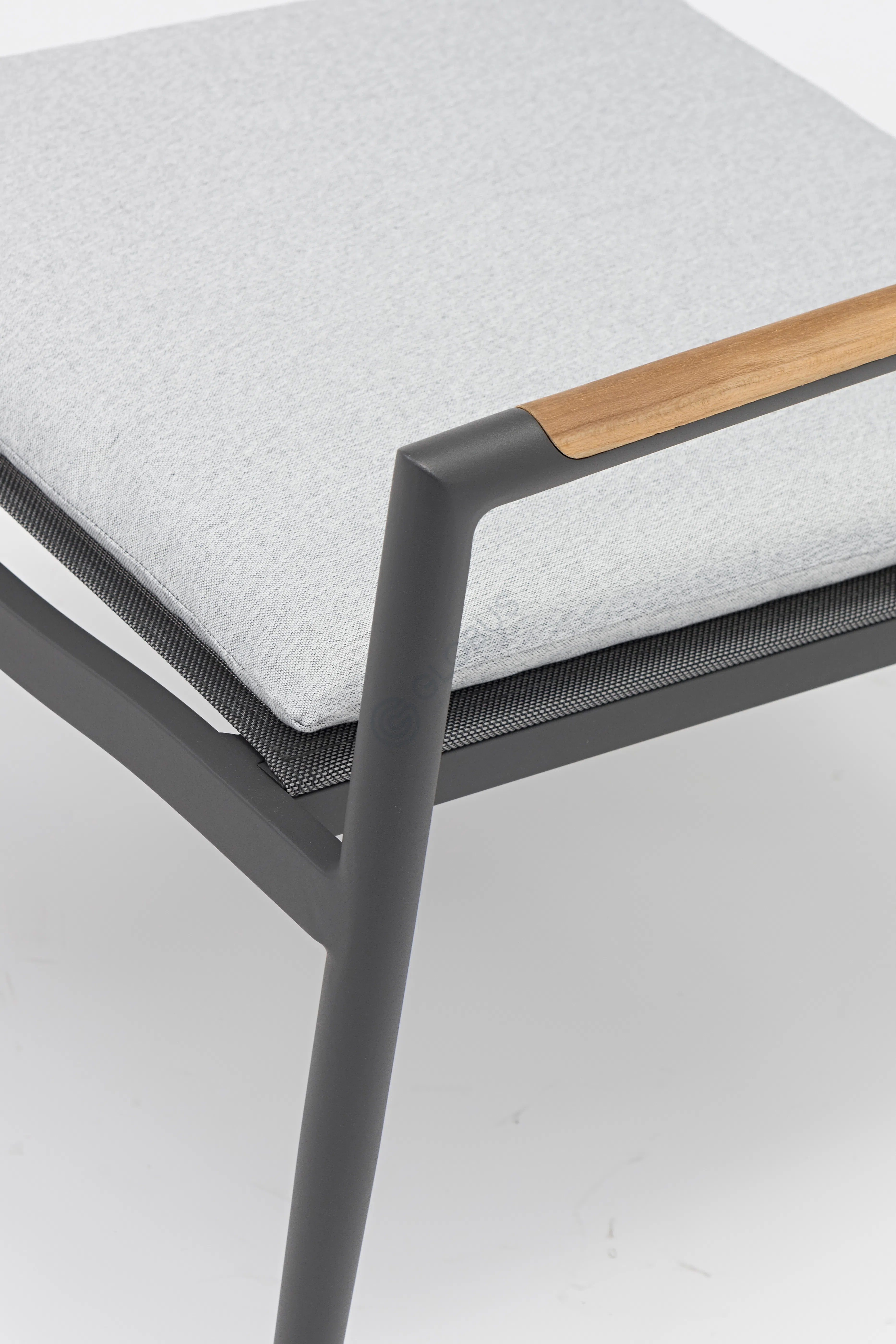 Уличное кресло COUTURE JARDIN