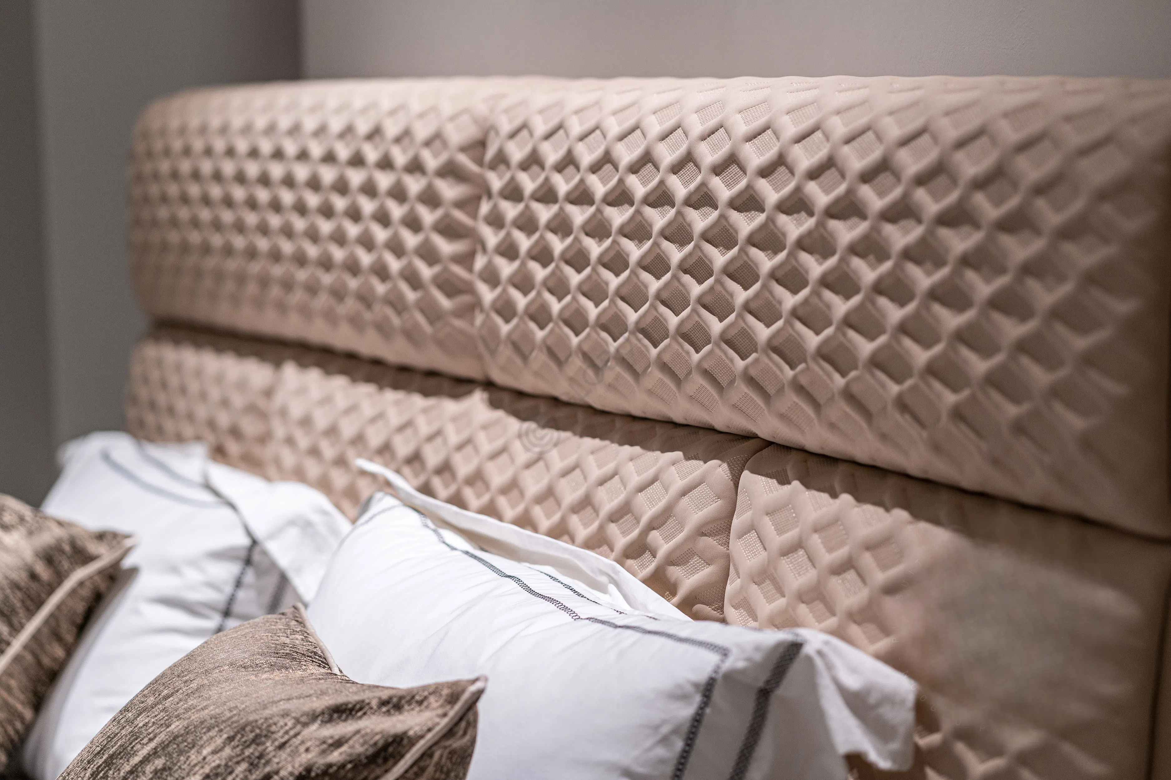 Кровать Kerenza