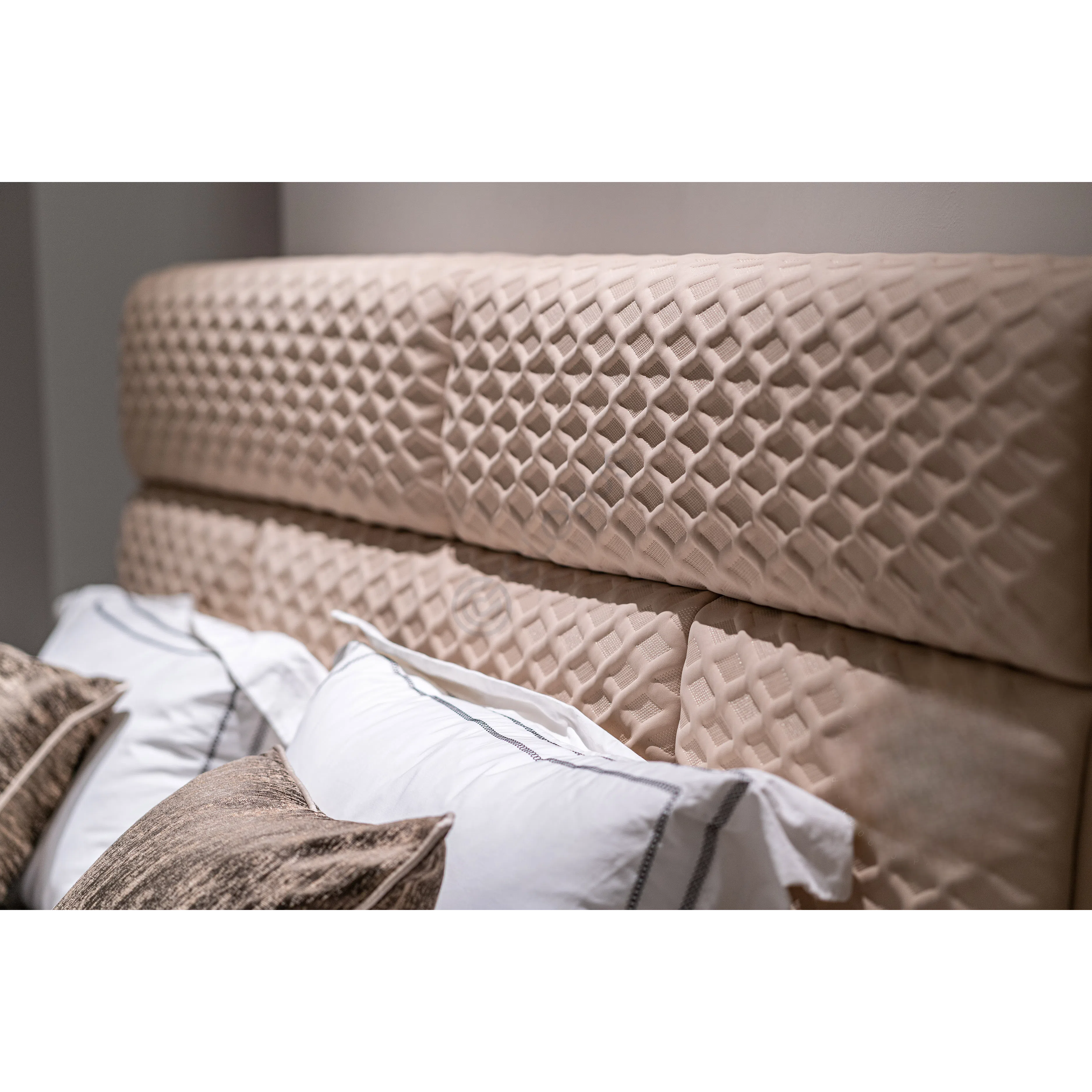 Кровать Kerenza