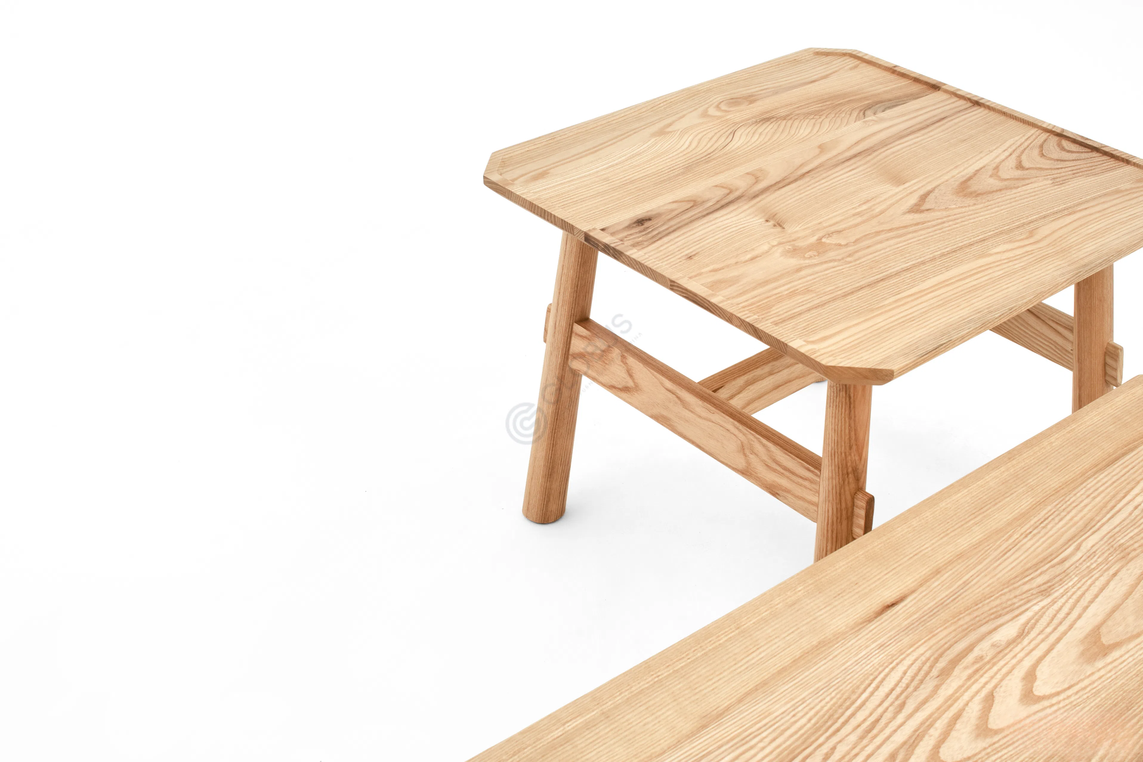 Угловой столик Renda