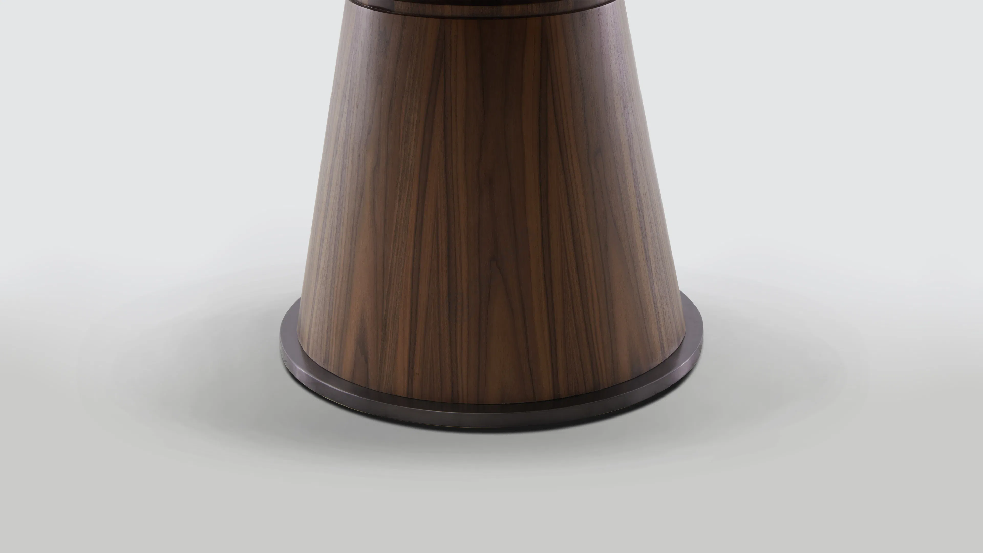 Обеденный стол Elyan