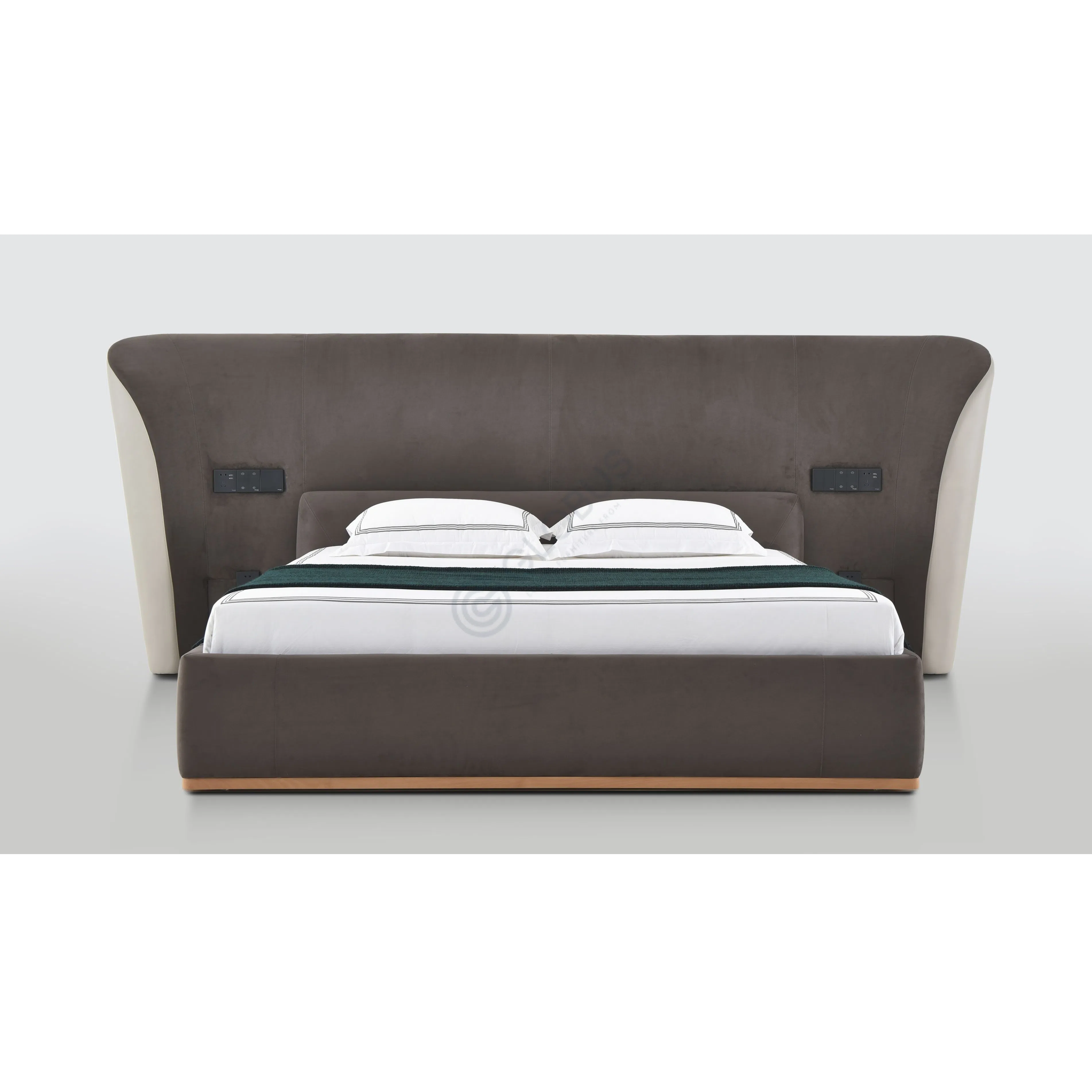 Кровать VISIONNAIRE Plaza