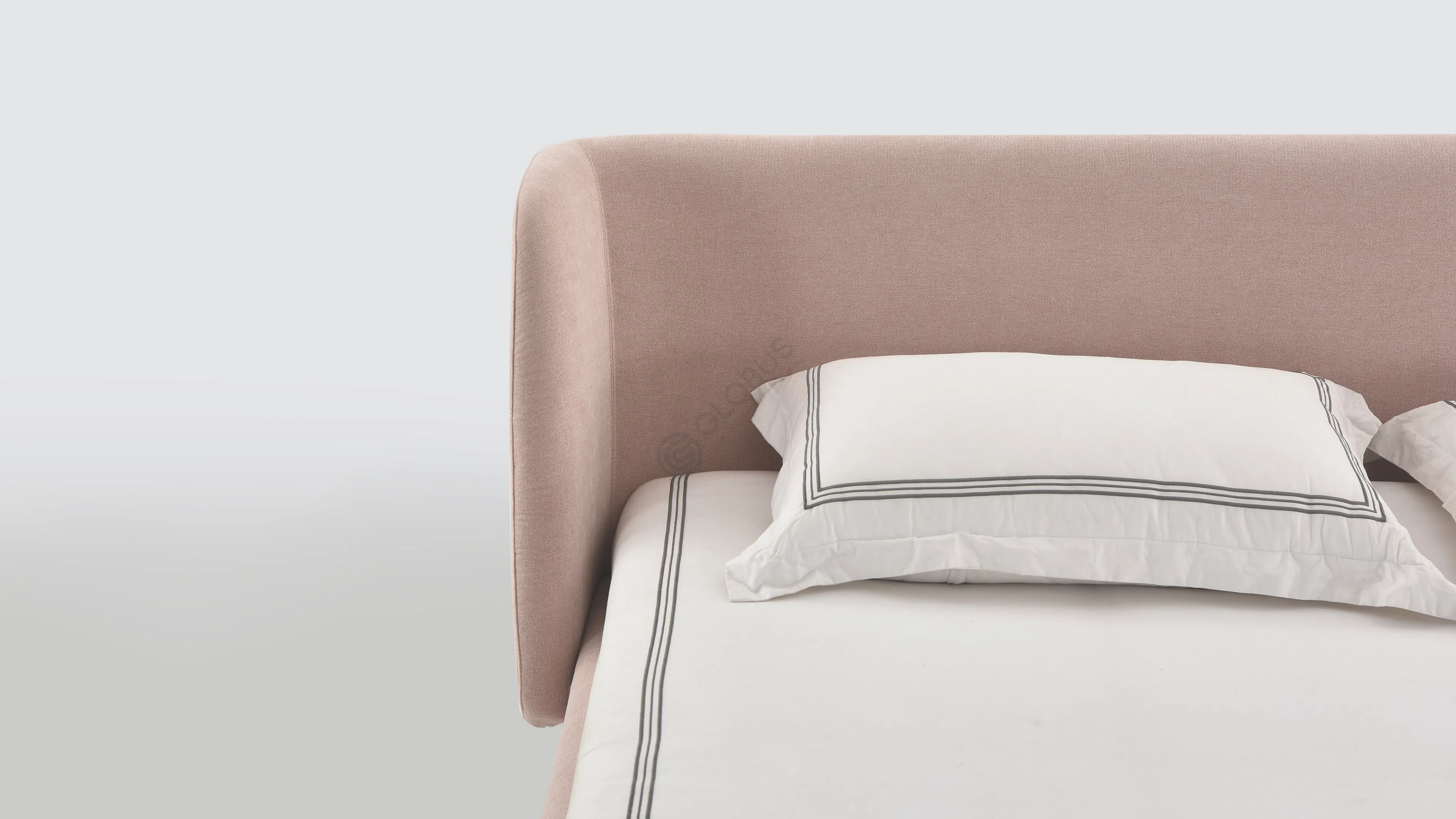 Кровать LIGNE ROSET Desdemona