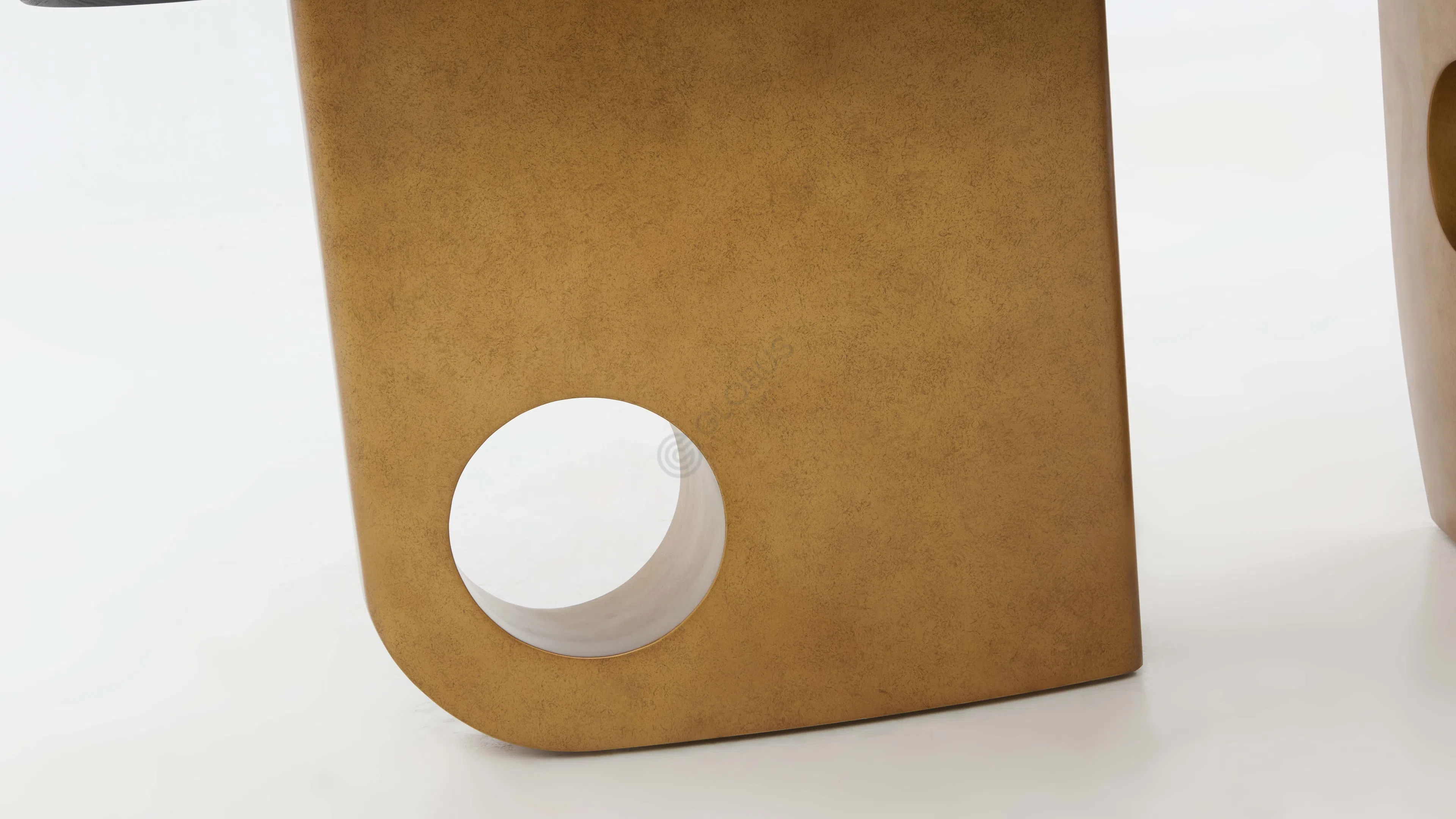 Стол для чайных церемоний TOAD Menhir Monumental