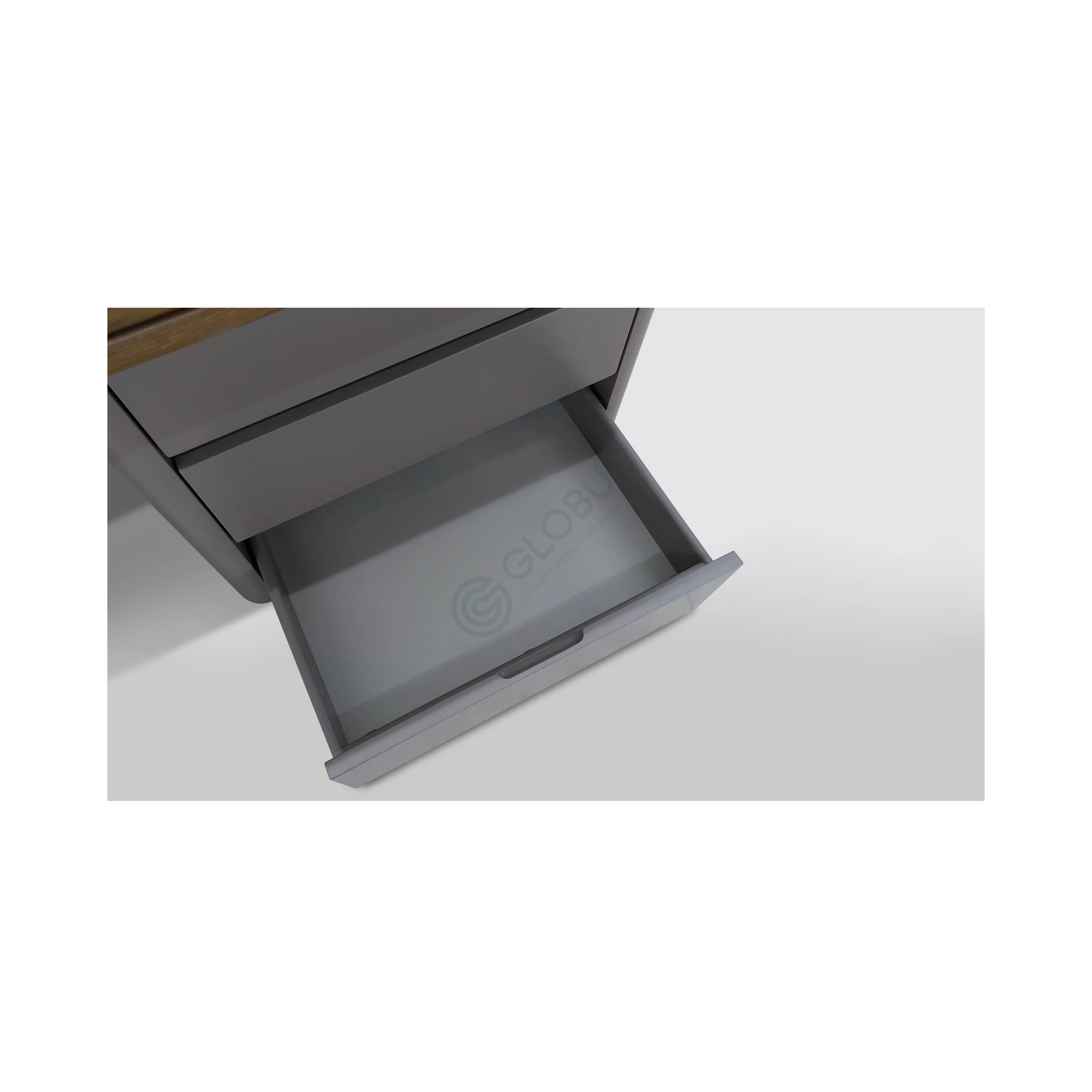 Стол для кабинета Strepitante