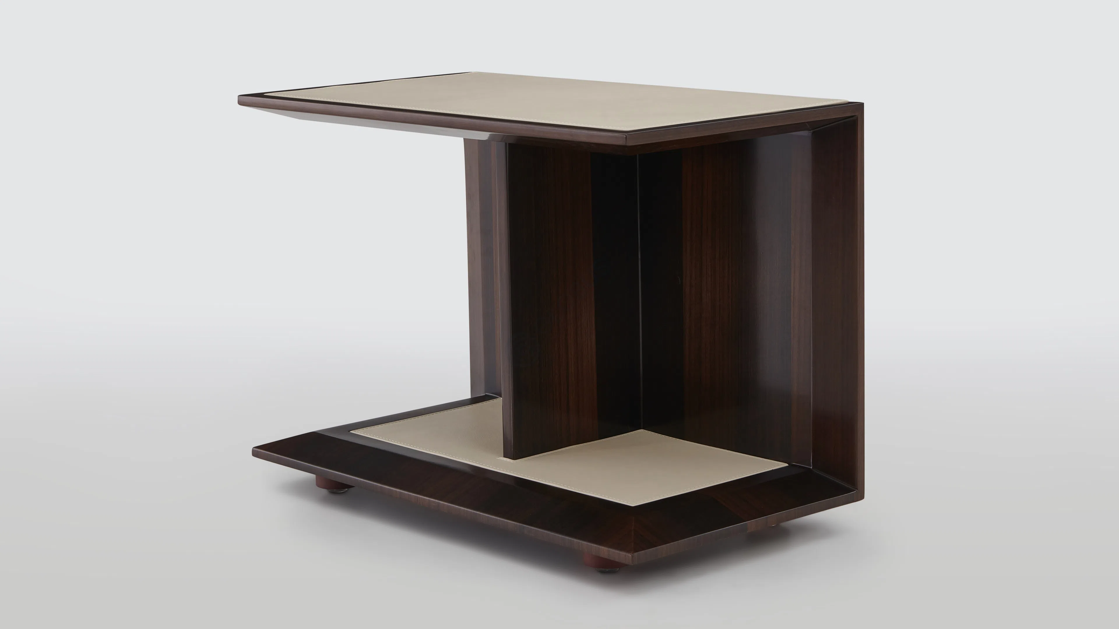 Угловой столик VISIONNAIRE Auryn